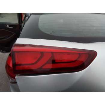 Recambio de piloto porton trasero izquierdo para hyundai i20 1.2 16v cat referencia OEM IAM 92403C8000  