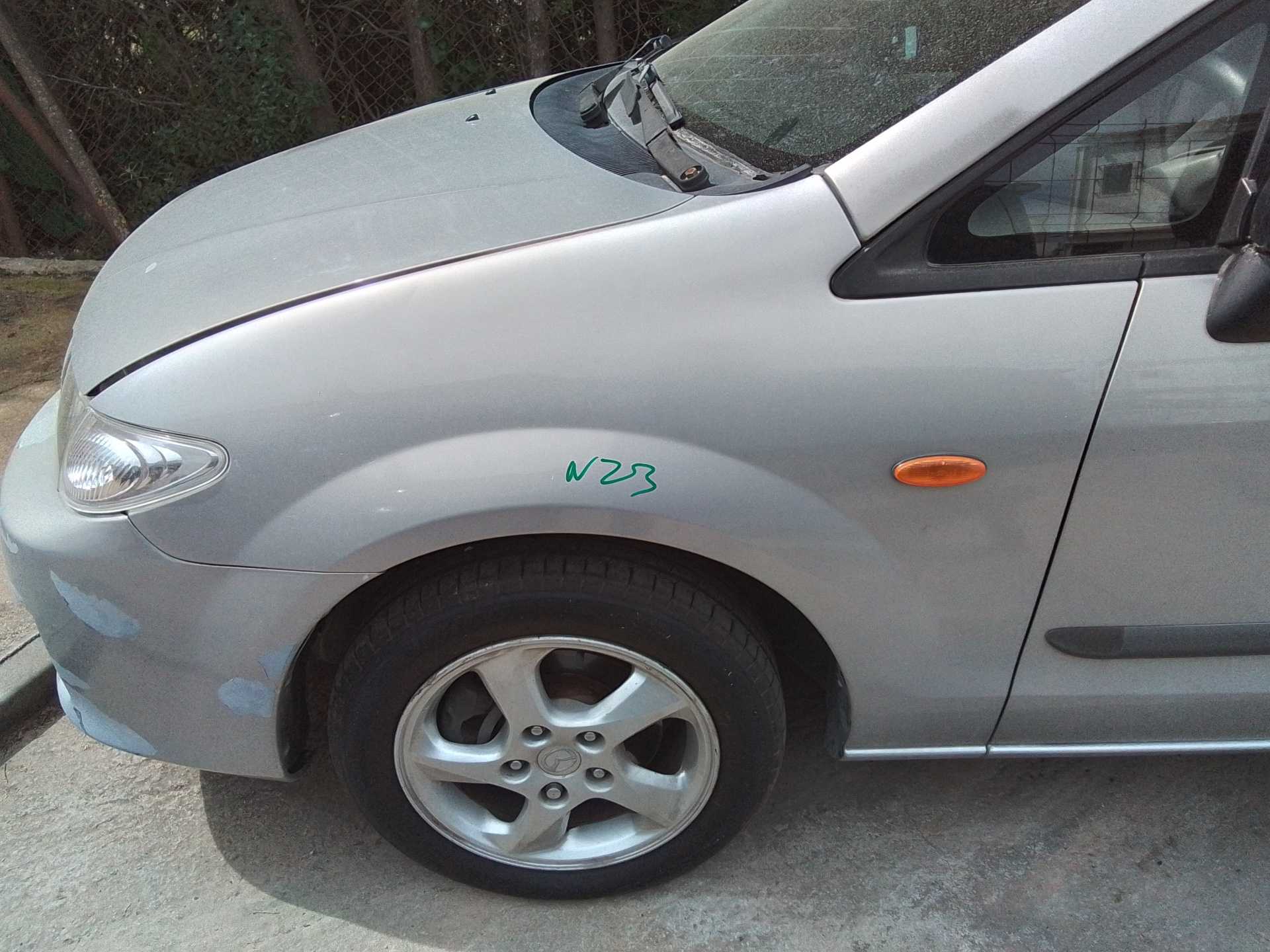Recambio de aleta delantera izquierda para mazda premacy (cp) 2.0 cat referencia OEM IAM   