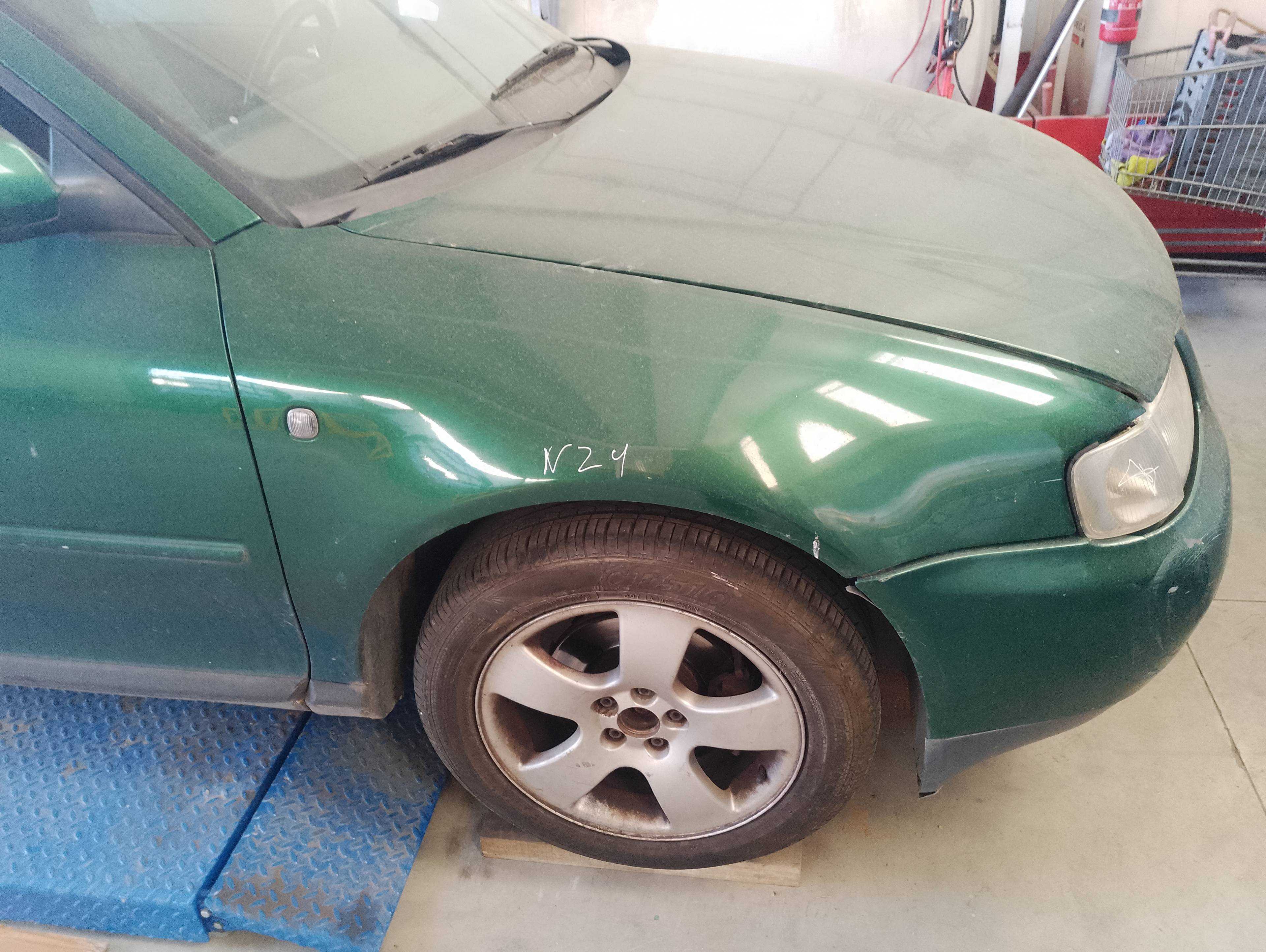 Recambio de aleta delantera derecha para audi a3 (8l) 1.9 tdi ambiente referencia OEM IAM   