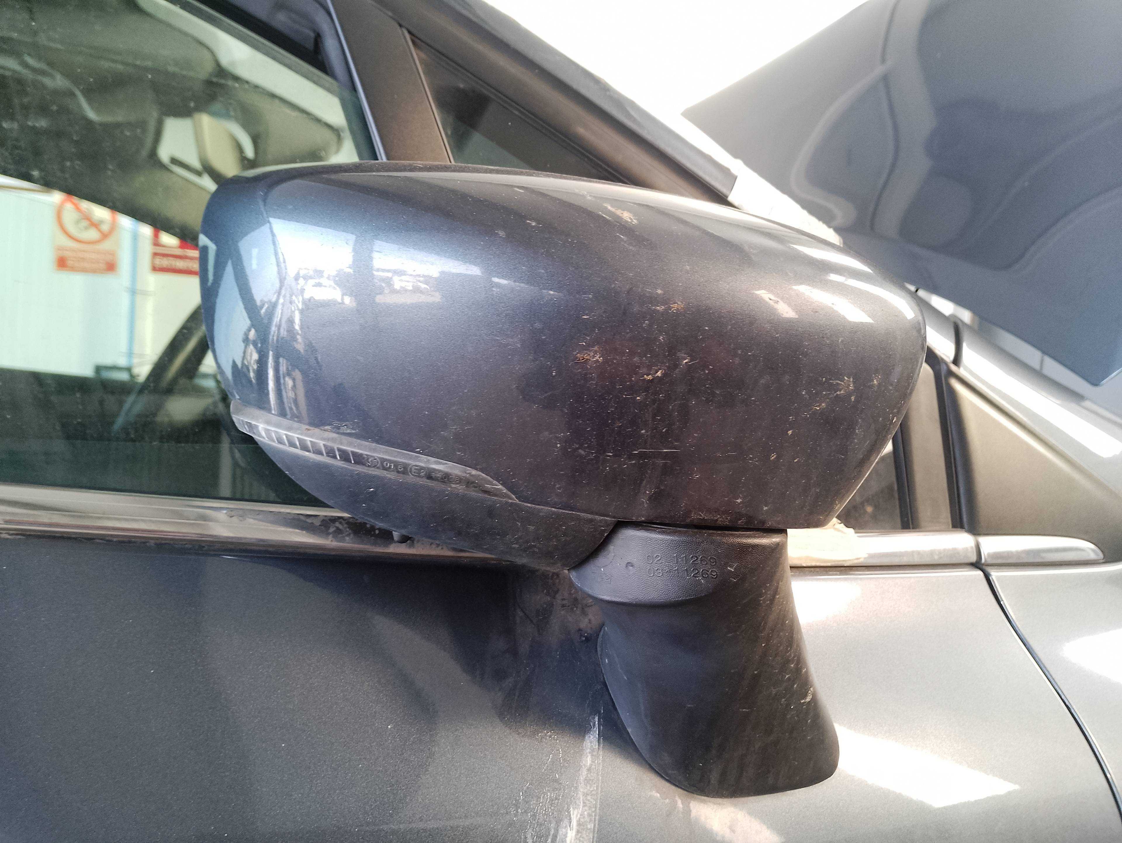 Recambio de retrovisor derecho para renault clio iv 1.0 tce referencia OEM IAM   