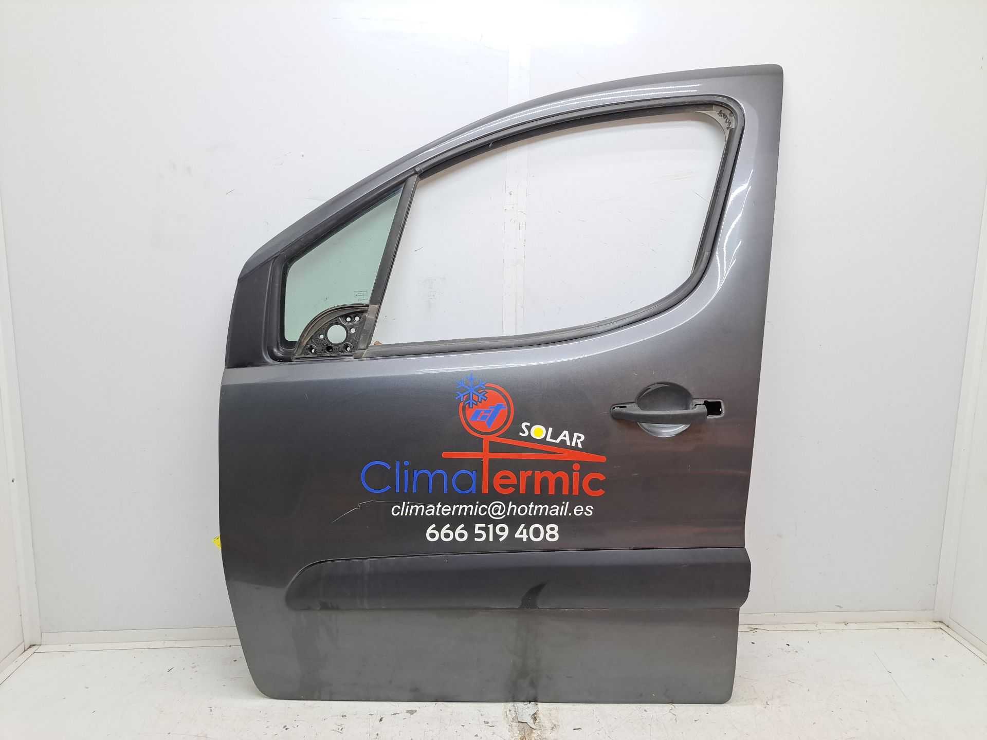 Recambio de puerta delantera izquierda para citroën berlingo station wagon xtr referencia OEM IAM 9002Z3  
