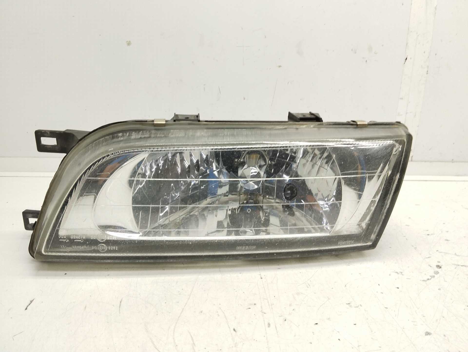 Recambio de faro izquierdo para nissan almera (n15) 2.0 diesel referencia OEM IAM   