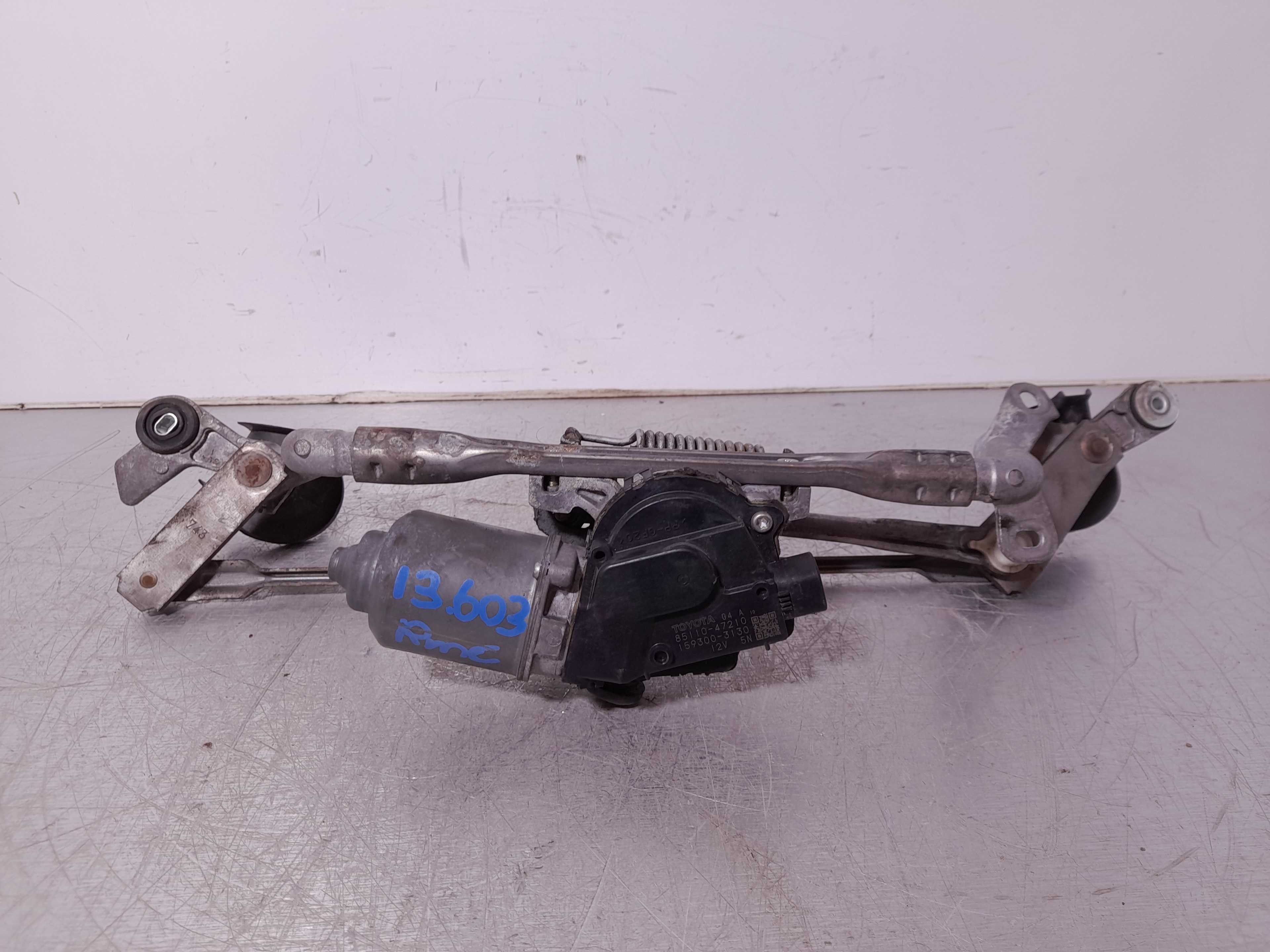 Recambio de motor limpia delantero para toyota prius (nhw30) 1.8 16v cat (híbrido) referencia OEM IAM 8511047210  