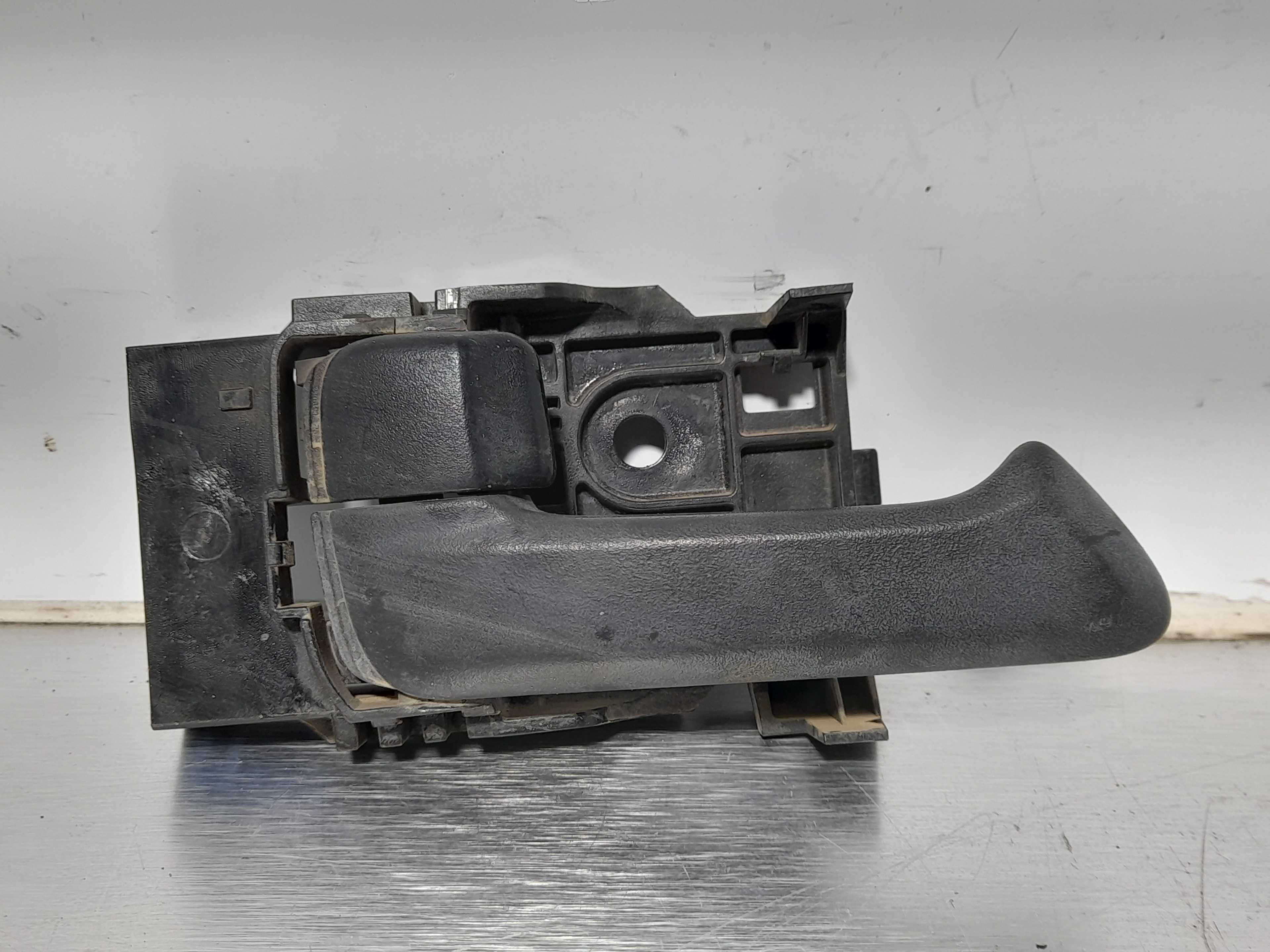 Recambio de maneta interior delantera izquierda para isuzu d-max crew cab 4wd referencia OEM IAM   