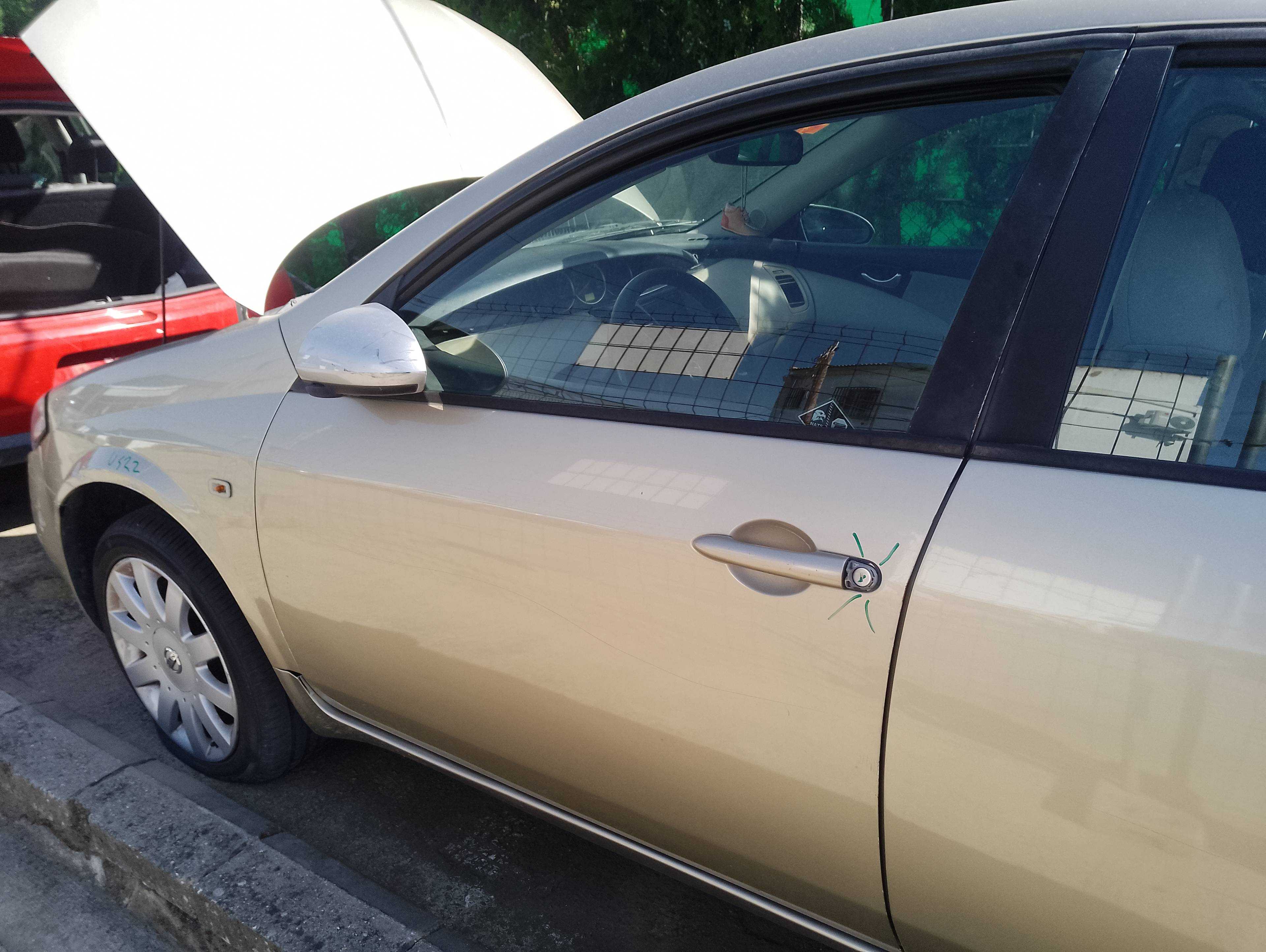 Recambio de puerta delantera izquierda para nissan primera berlina (p12) acenta referencia OEM IAM   