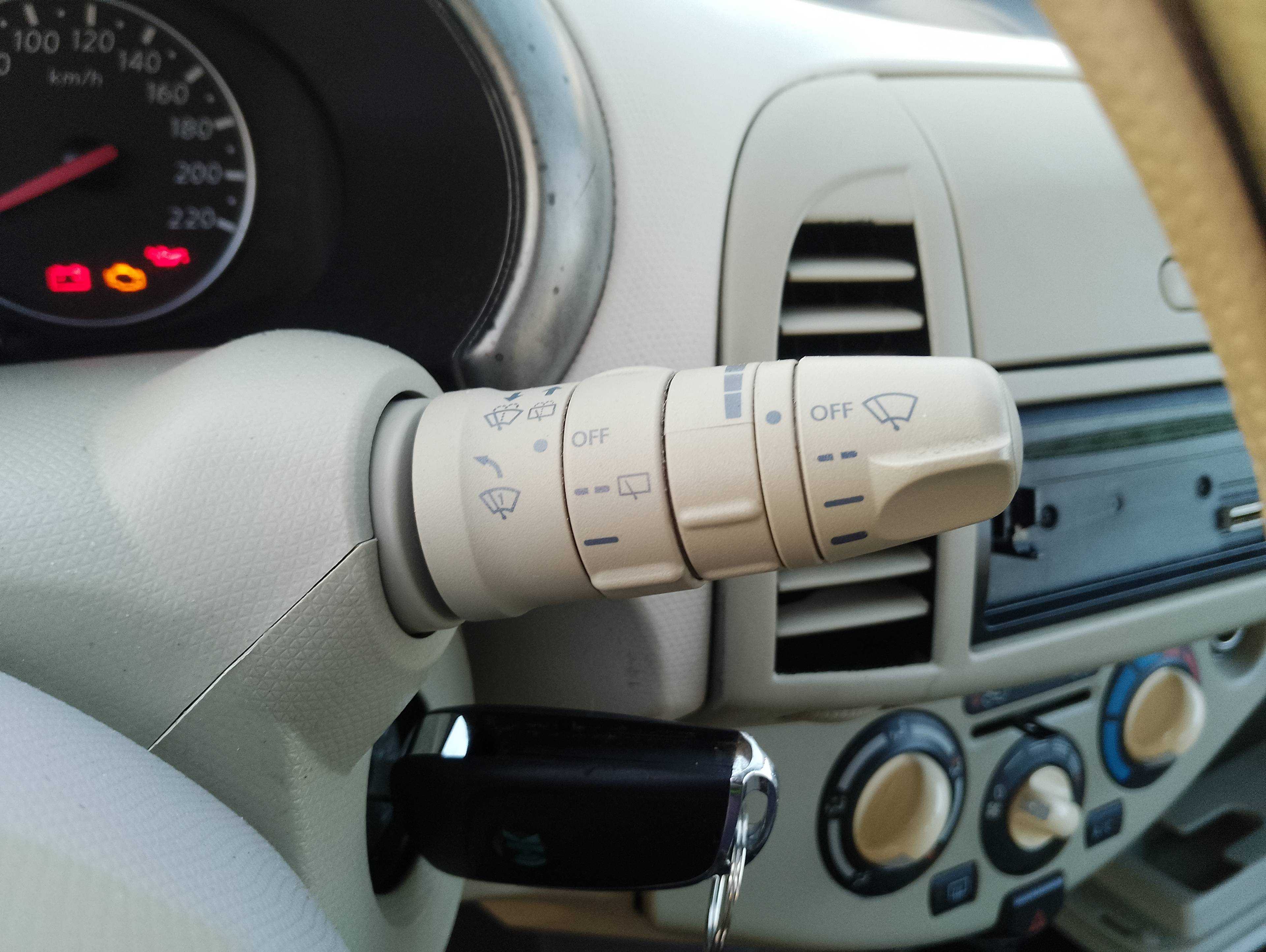 Recambio de mando limpia para nissan micra (k12e) 25 aniversario referencia OEM IAM   