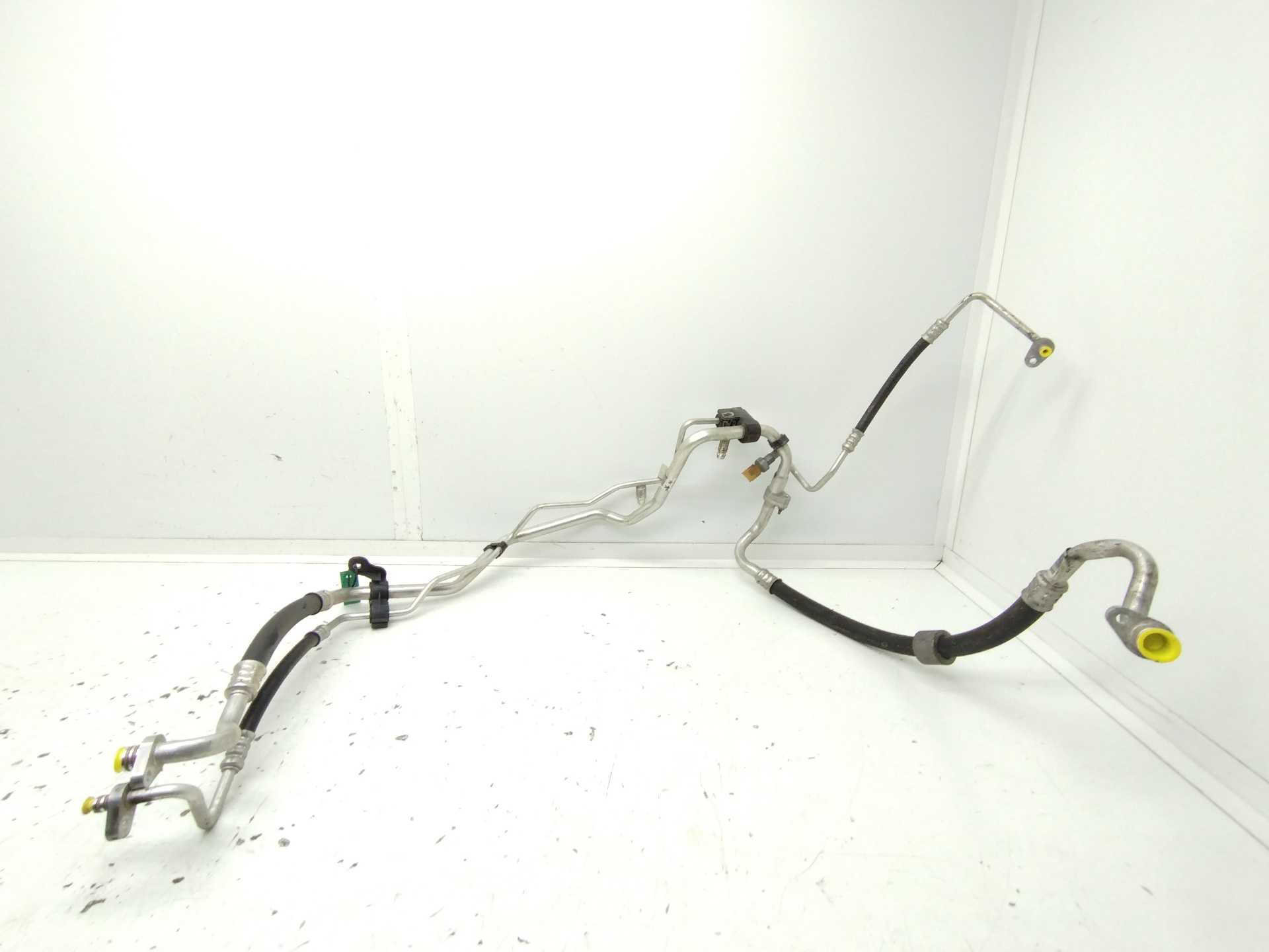 Recambio de tubos aire acondicionado para peugeot 308 active referencia OEM IAM 9675102080  