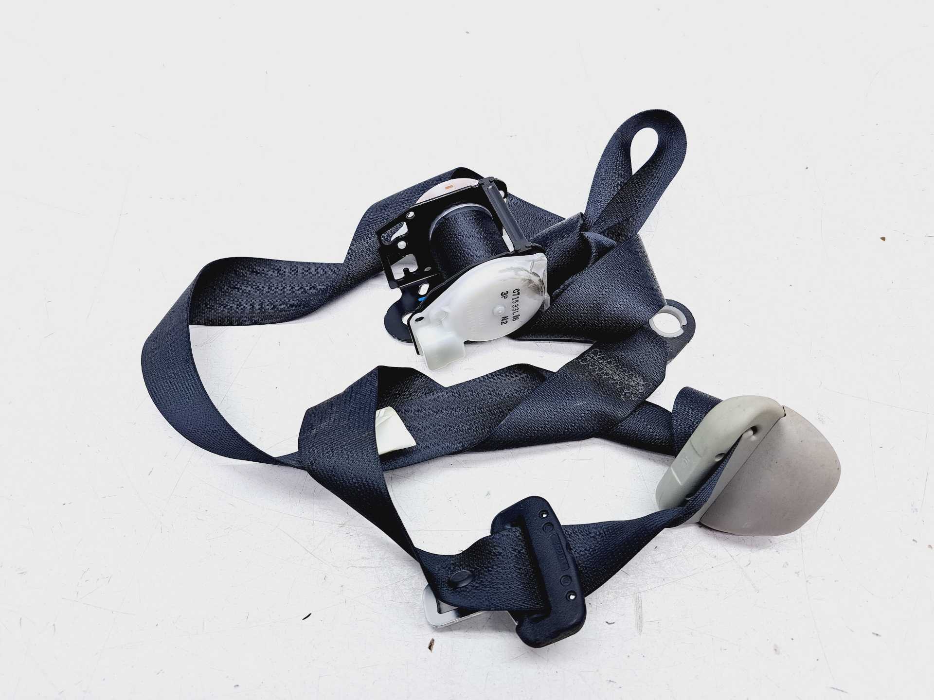 Recambio de cinturon seguridad 3ª fila izquierdo para toyota prius+ advance referencia OEM IAM C71533L16  