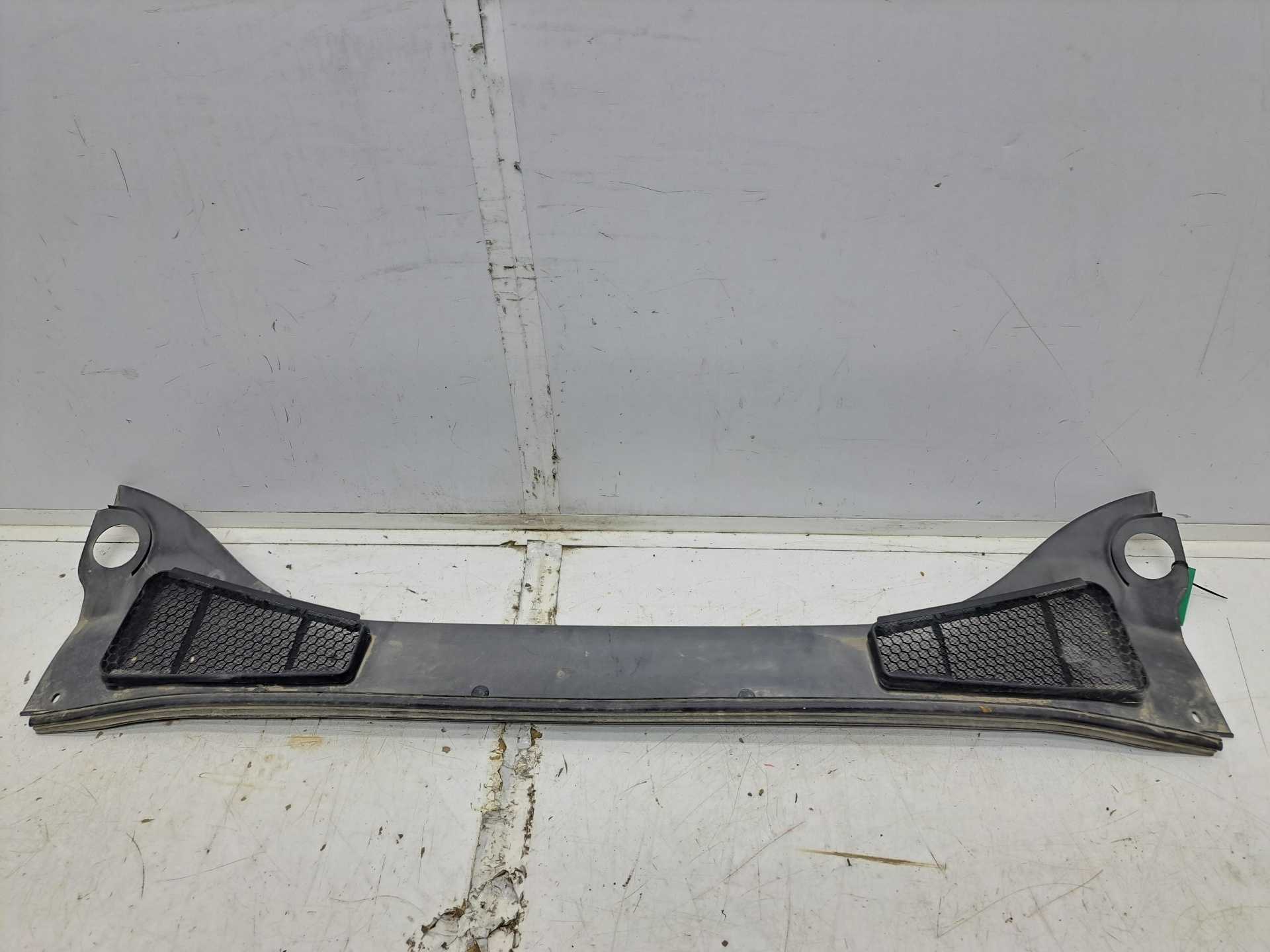 Recambio de torpedo para ford focus lim. (cb8) sport referencia OEM IAM BM51A02216A  