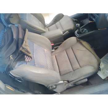 ASIENTO DELANTERO DERECHO 