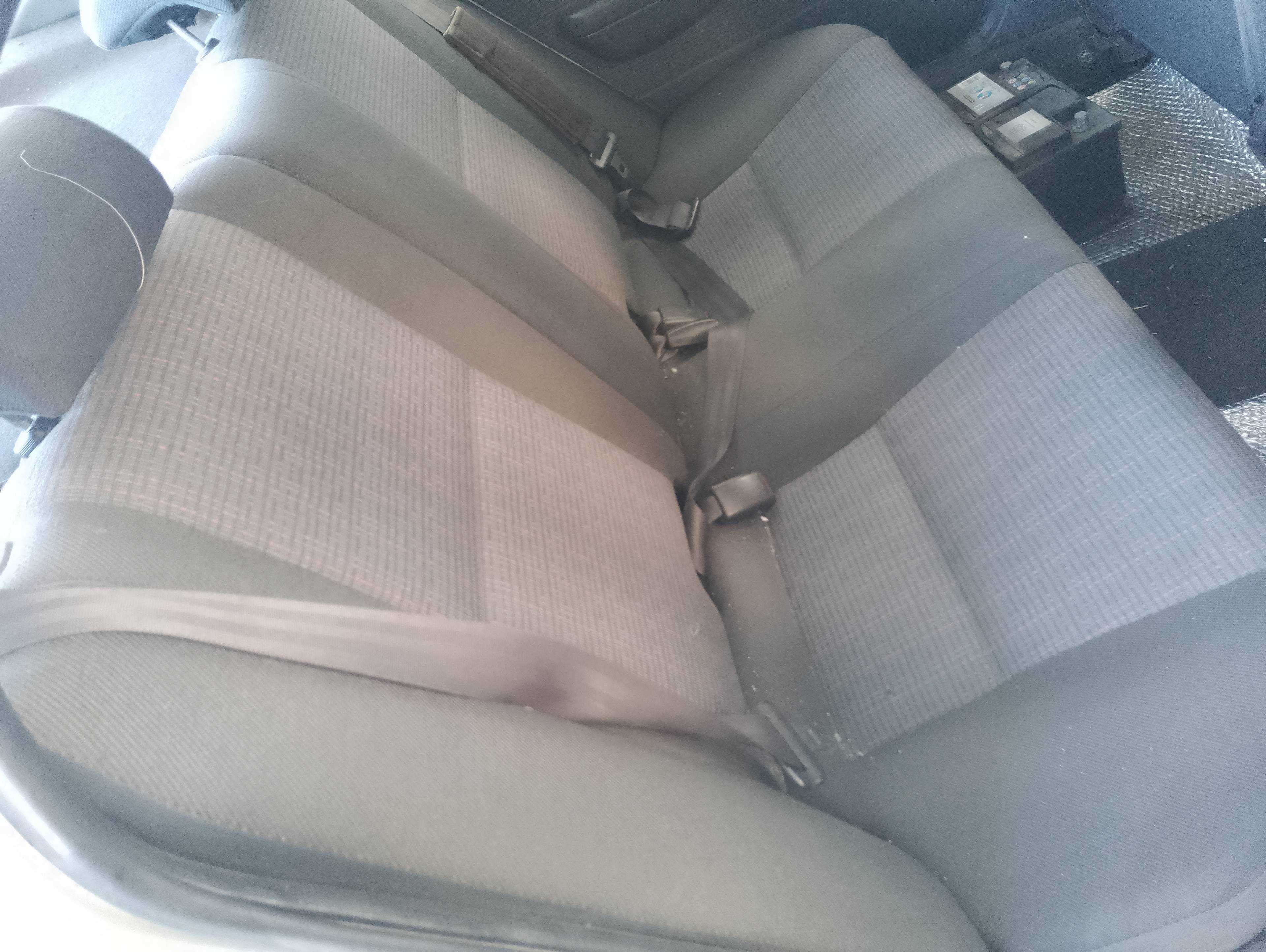 Recambio de asientos traseros para toyota carina (t19) 2.0 d xl (4-ptas.) referencia OEM IAM   