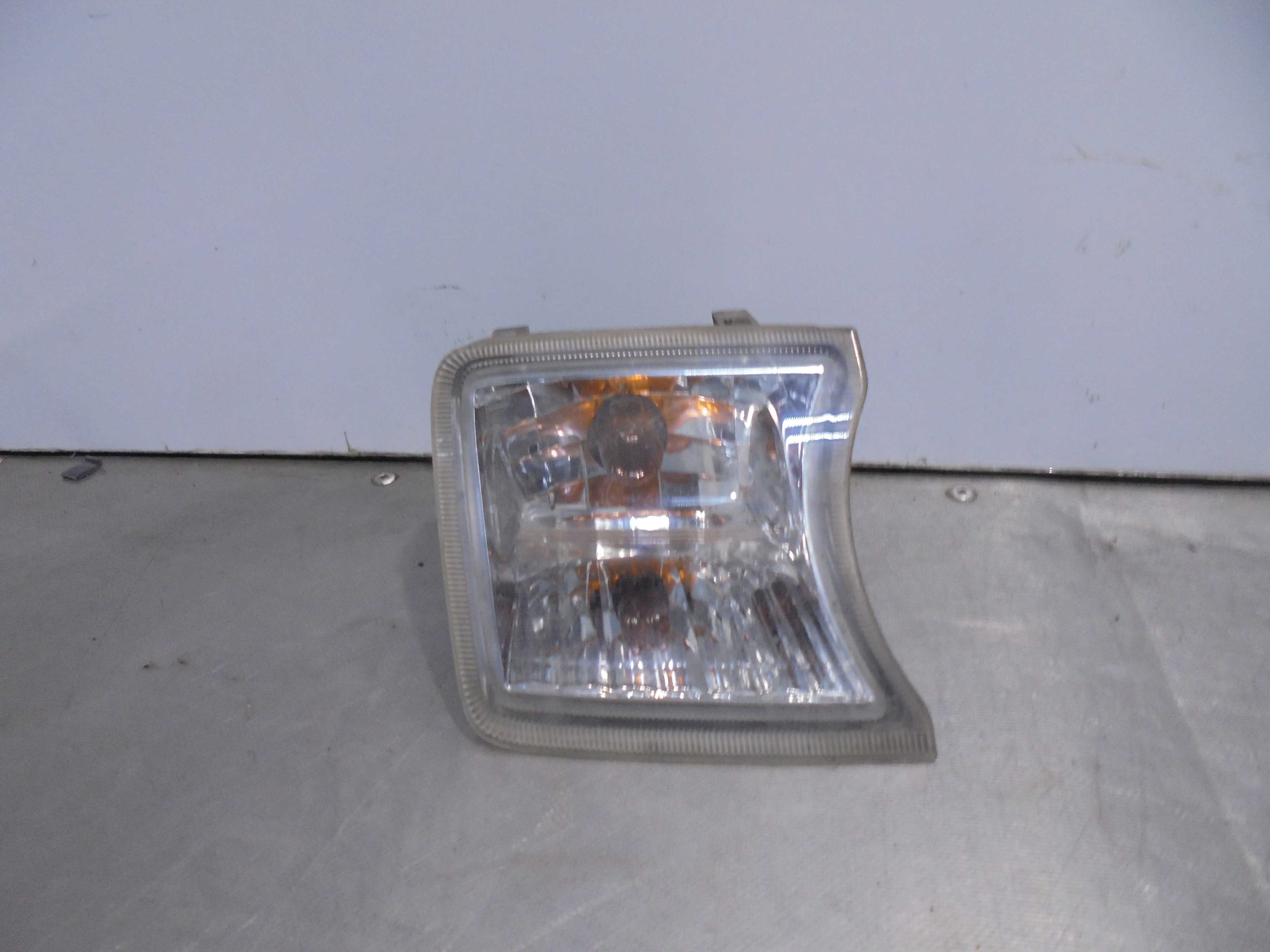Recambio de piloto delantero izquierdo para toyota prius (nhw30) 1.8 16v cat (híbrido) referencia OEM IAM 8152047010  