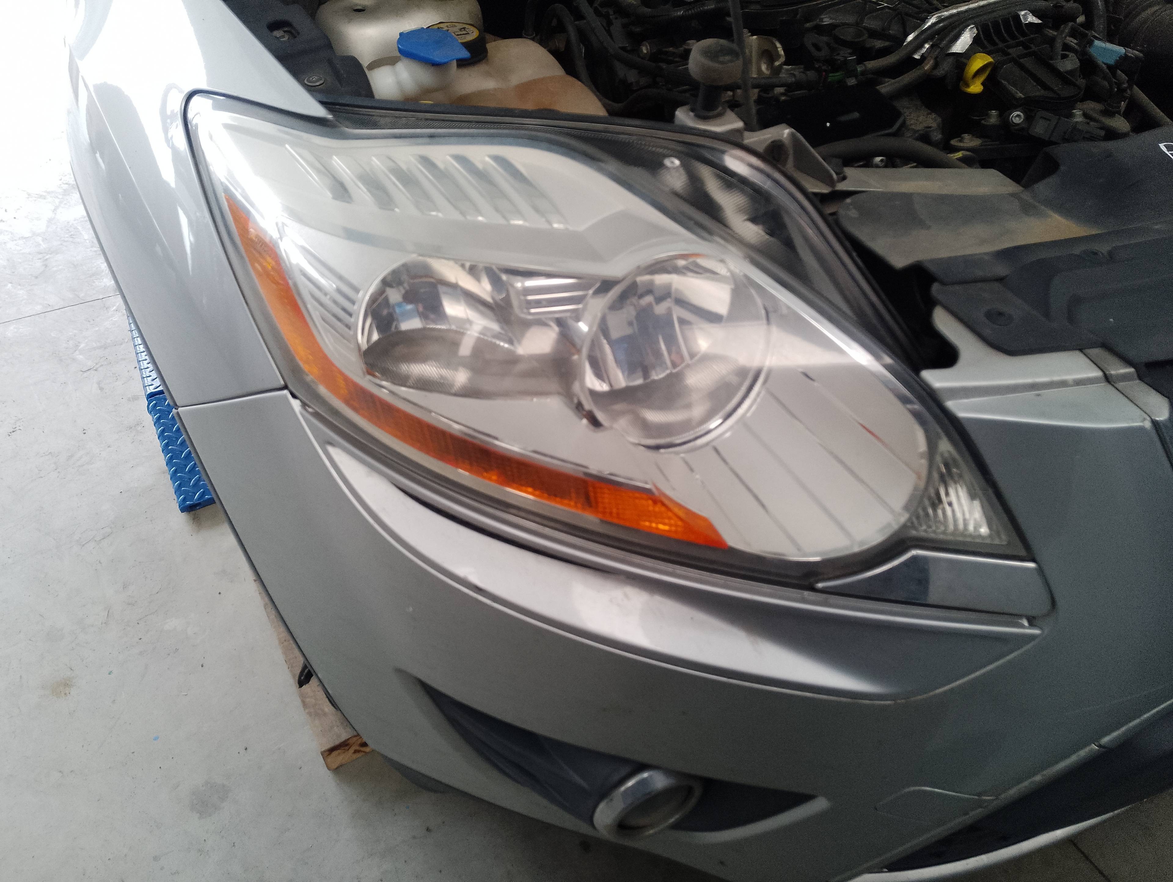 Recambio de faro derecho para ford kuga (cbv) titanium referencia OEM IAM 8V4113W029AF 1EJ00969602 