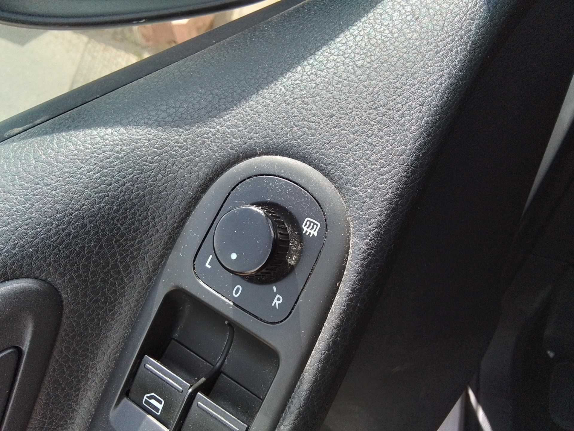 Recambio de mando retrovisor para volkswagen golf vi (5k1) referencia OEM IAM   