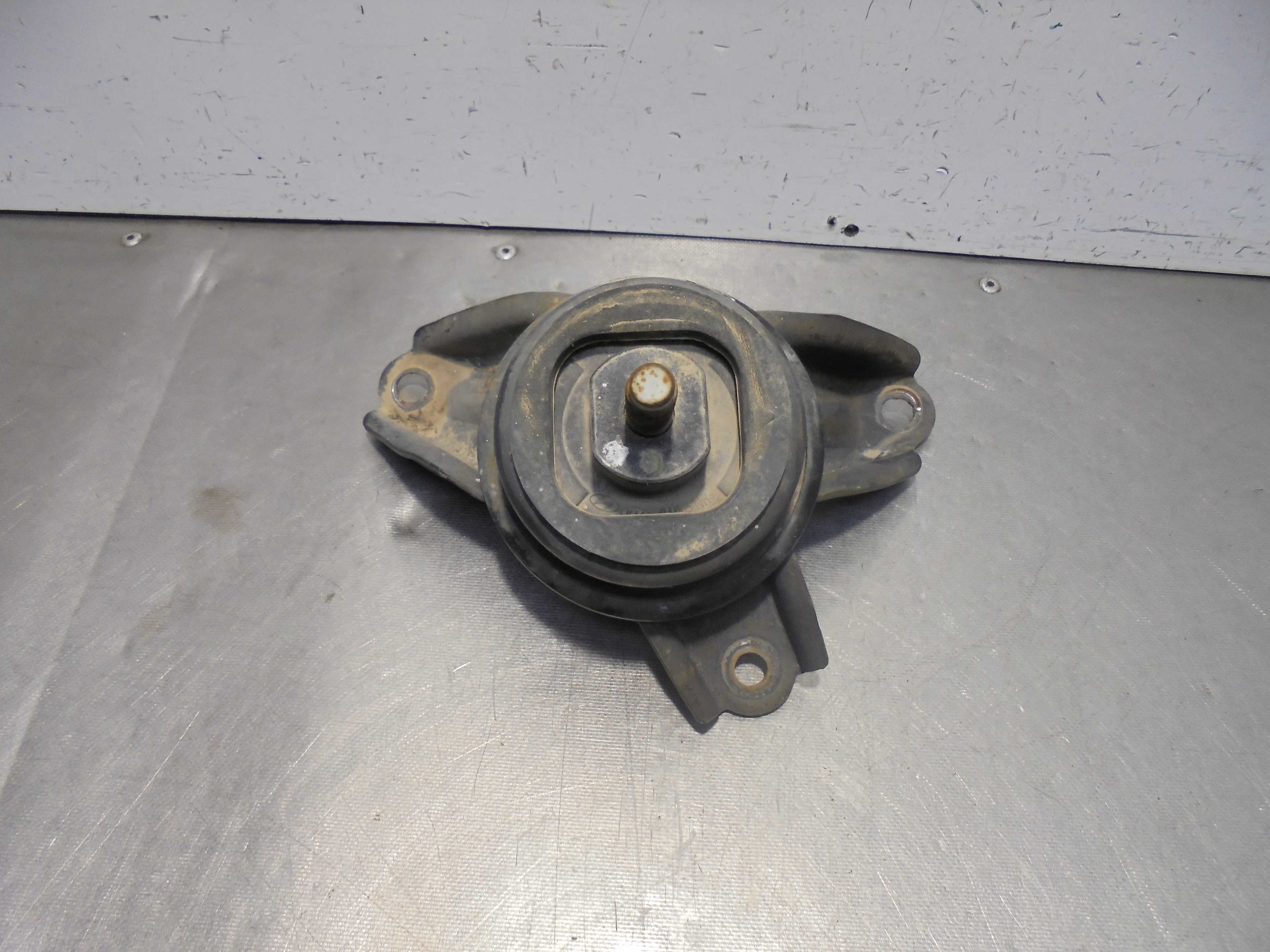 Recambio de soporte motor derecho para hyundai ix35 1.7 crdi cat referencia OEM IAM   