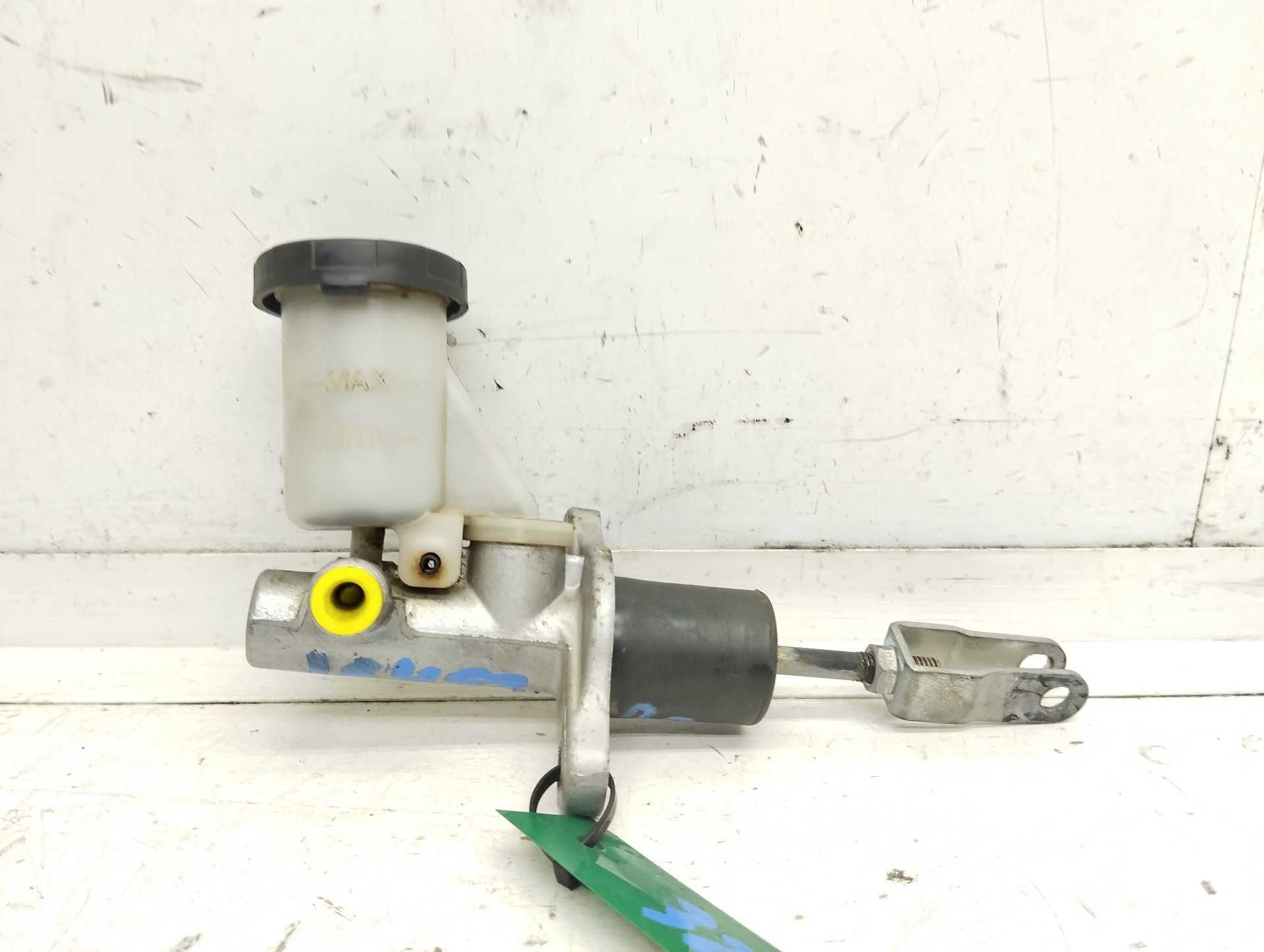 Recambio de bomba embrague para nissan terrano/terrano.ii (r20) aventura referencia OEM IAM  3061055S0A 