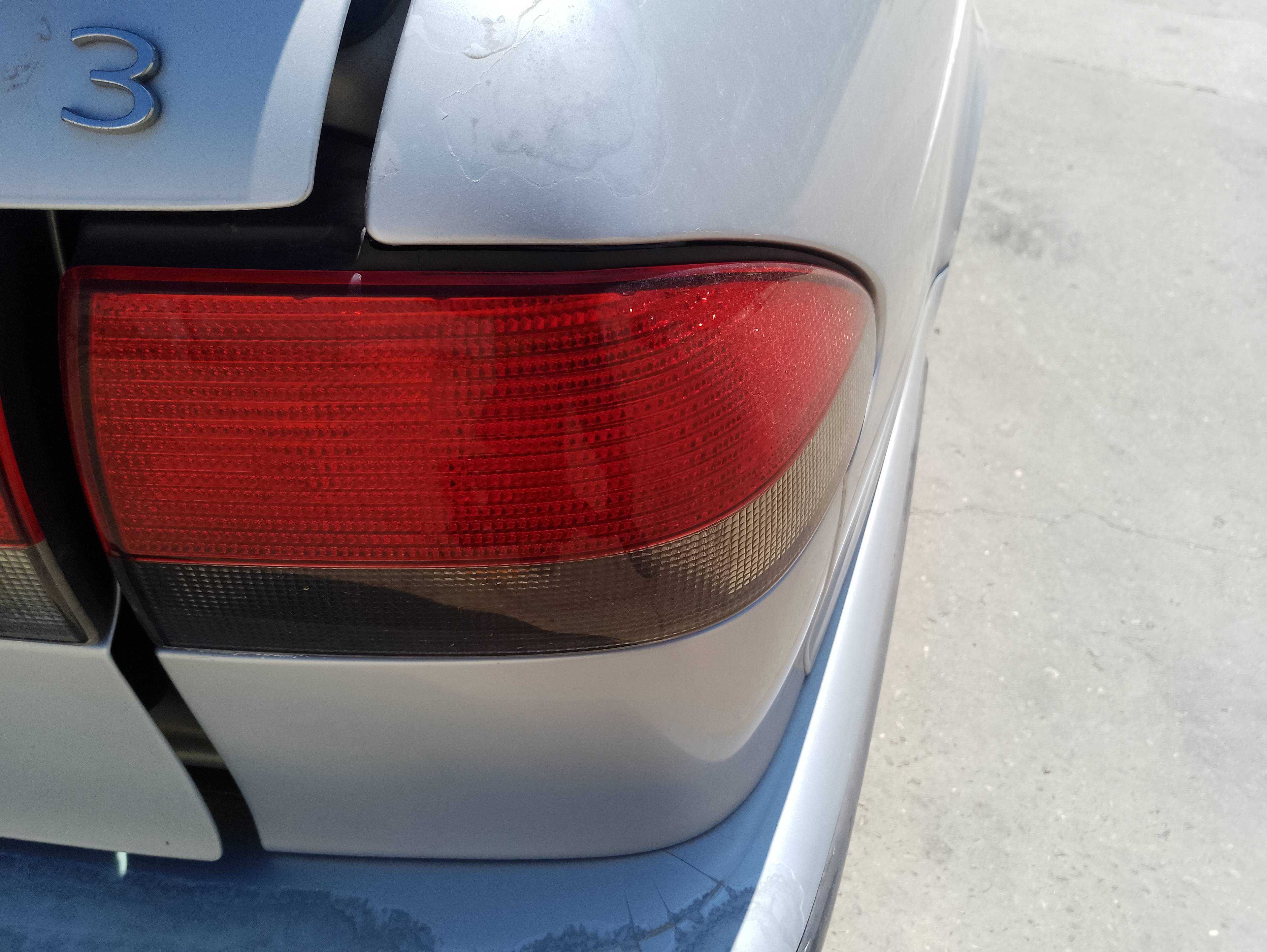 Recambio de piloto trasero derecho para saab 9-3 berlina 2.0 aero turbo referencia OEM IAM   