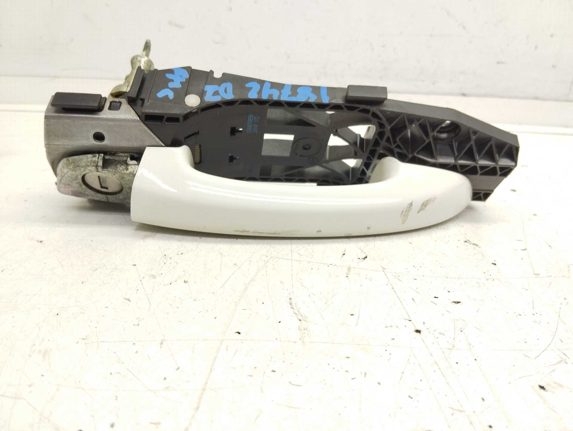 Recambio de maneta exterior delantera izquierda para volkswagen golf vi (5k1) referencia OEM IAM 5N0837885H 3414117S 