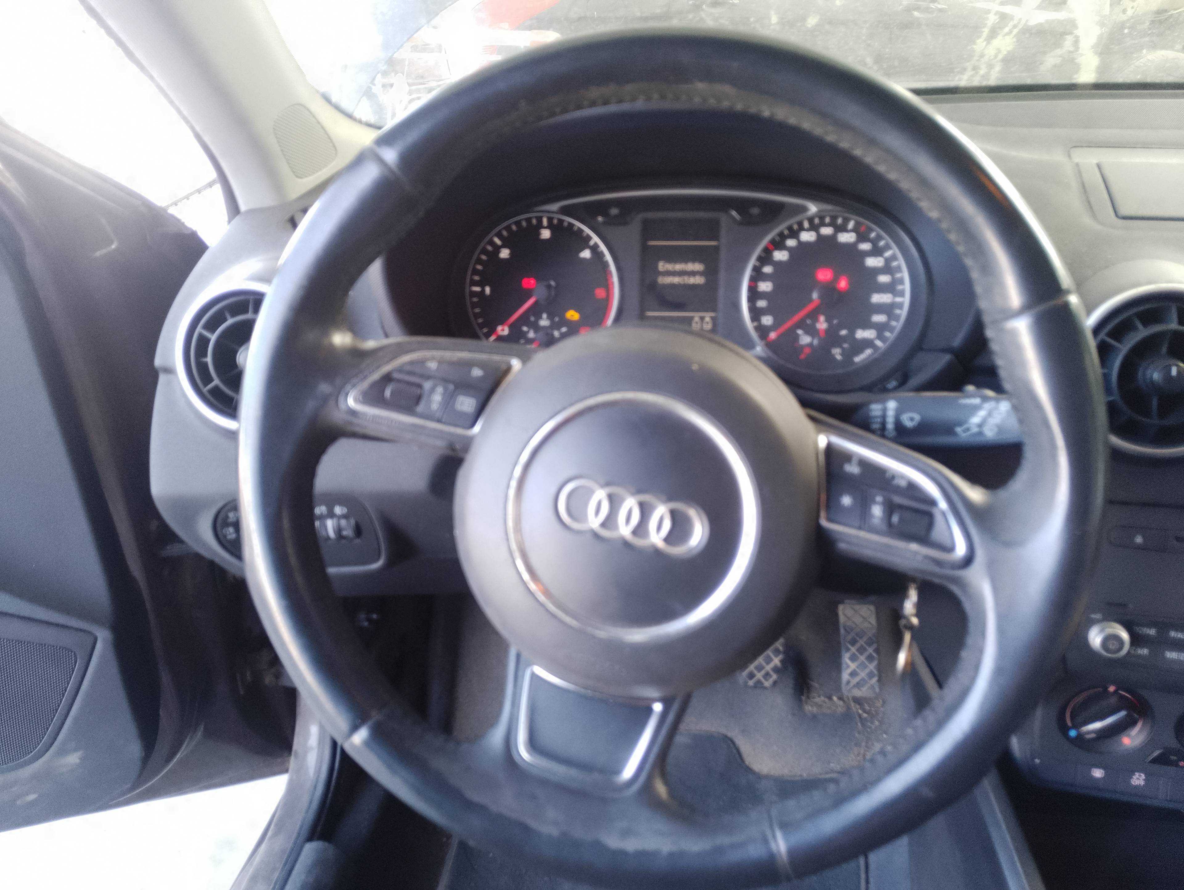 Recambio de volante para audi a1 (8x) ambition referencia OEM IAM   