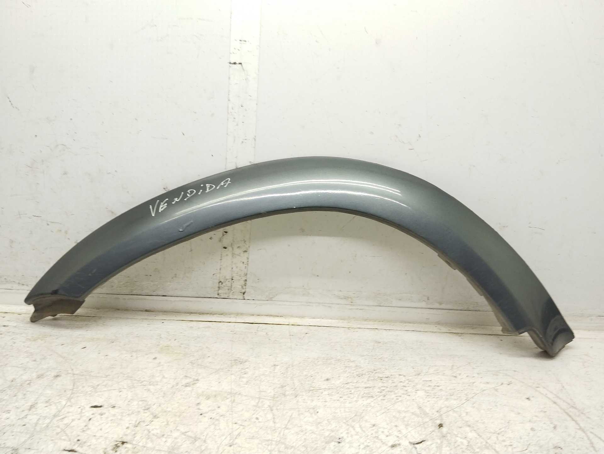 Recambio de aletin delantero izquierdo para nissan terrano/terrano.ii (r20) avenue referencia OEM IAM 638137F000  