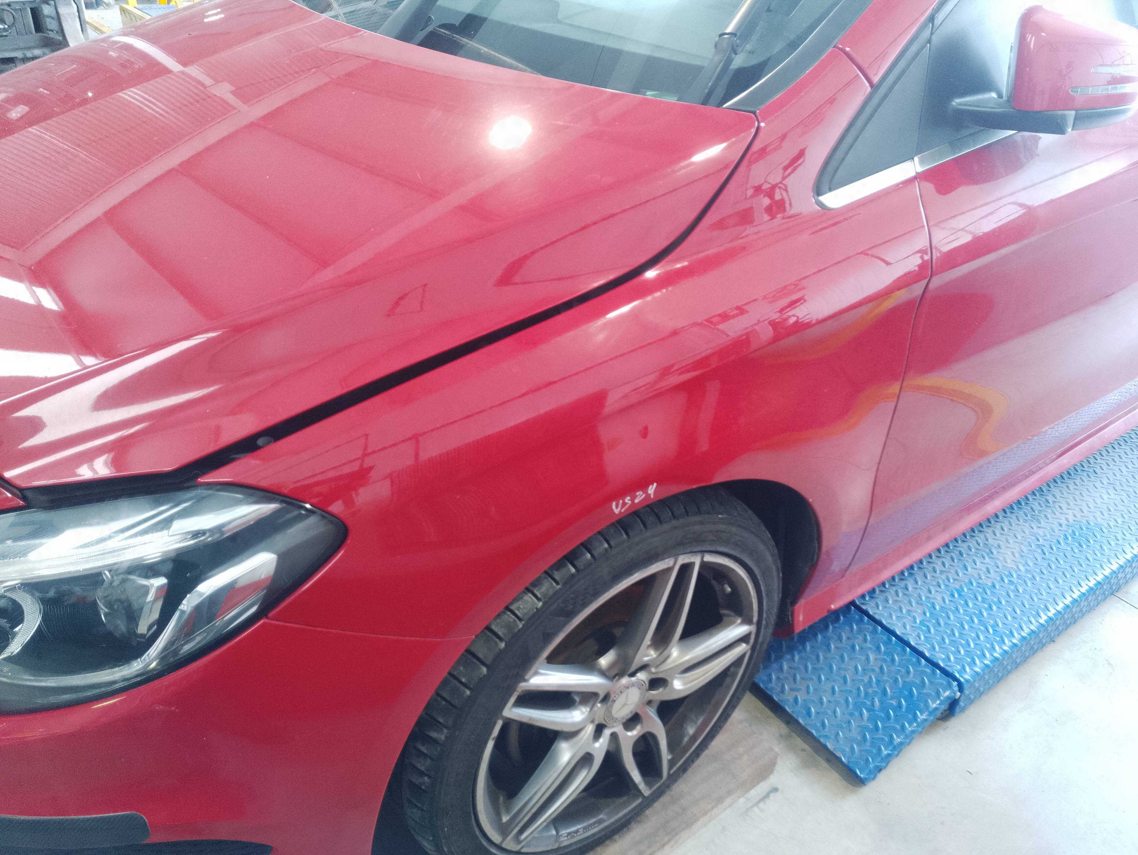 Recambio de aleta delantera izquierda para mercedes-benz clase b (w245) 150 (245.231) referencia OEM IAM   