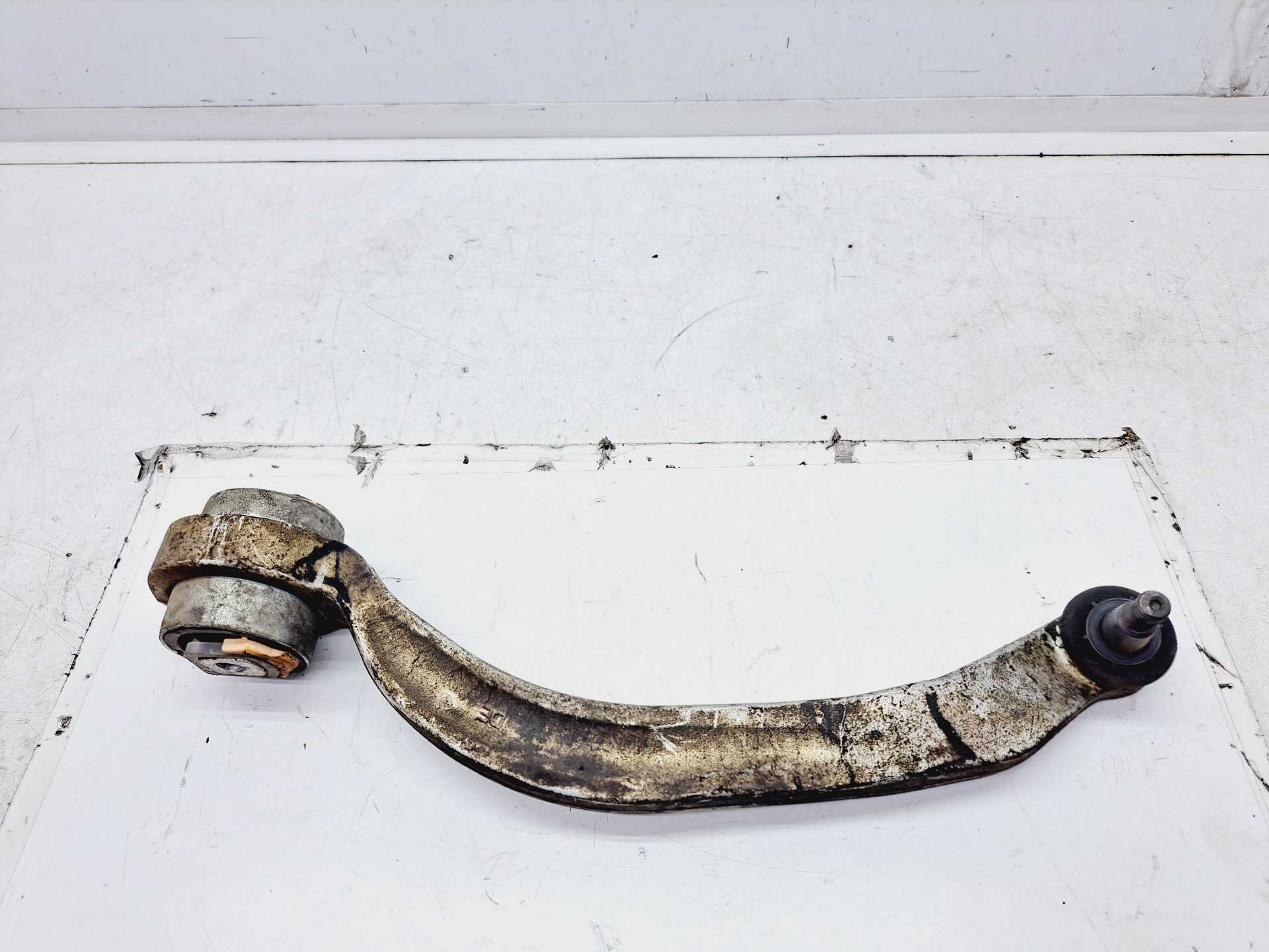 Recambio de brazo suspension inferior delantero izquierdo para volkswagen passat berlina (3b3) comfortline referencia OEM IAM   