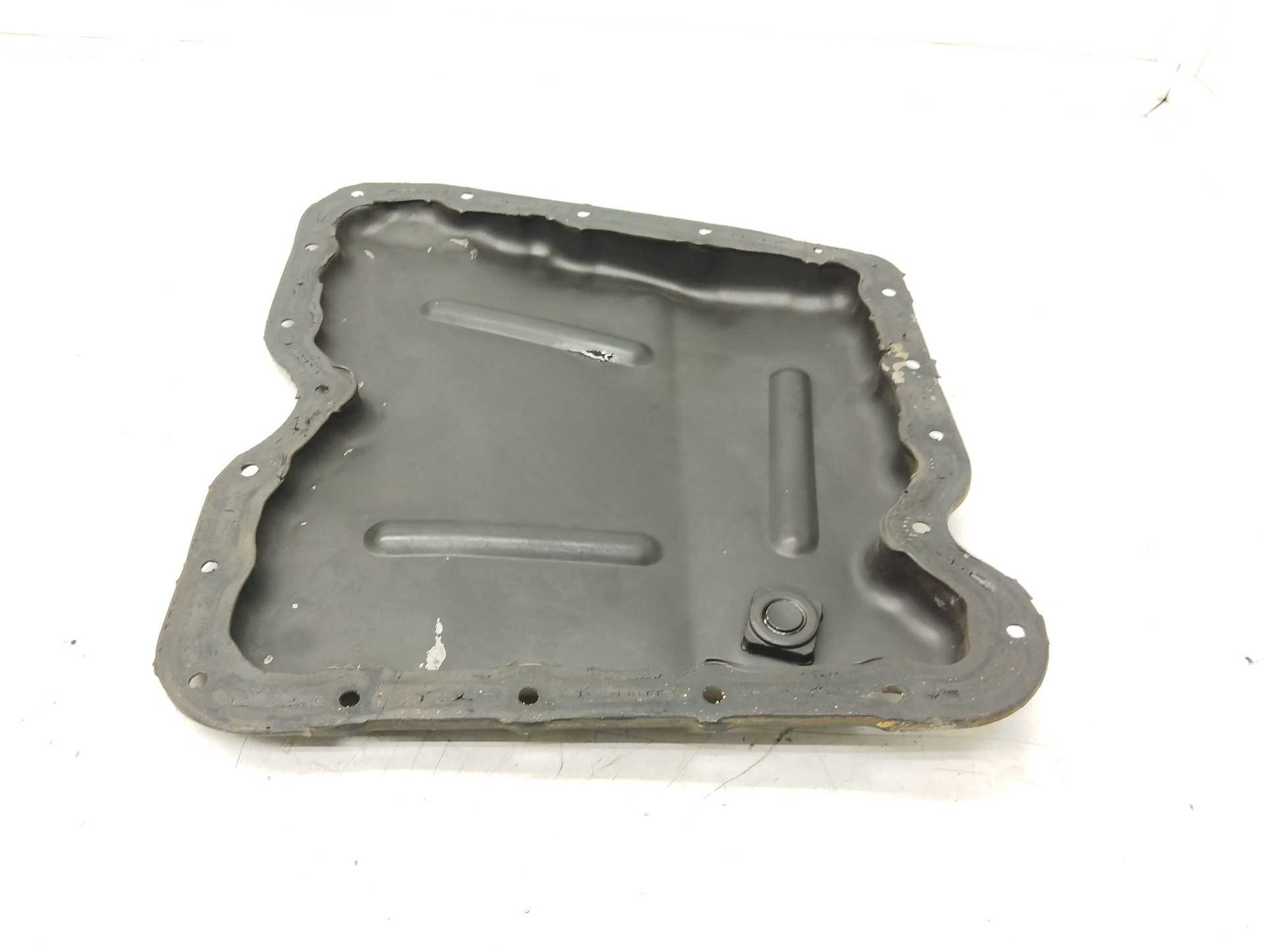 Recambio de carter para renault trafic caja cerrada (ab 4.01) 2.0 dci diesel cat referencia OEM IAM   