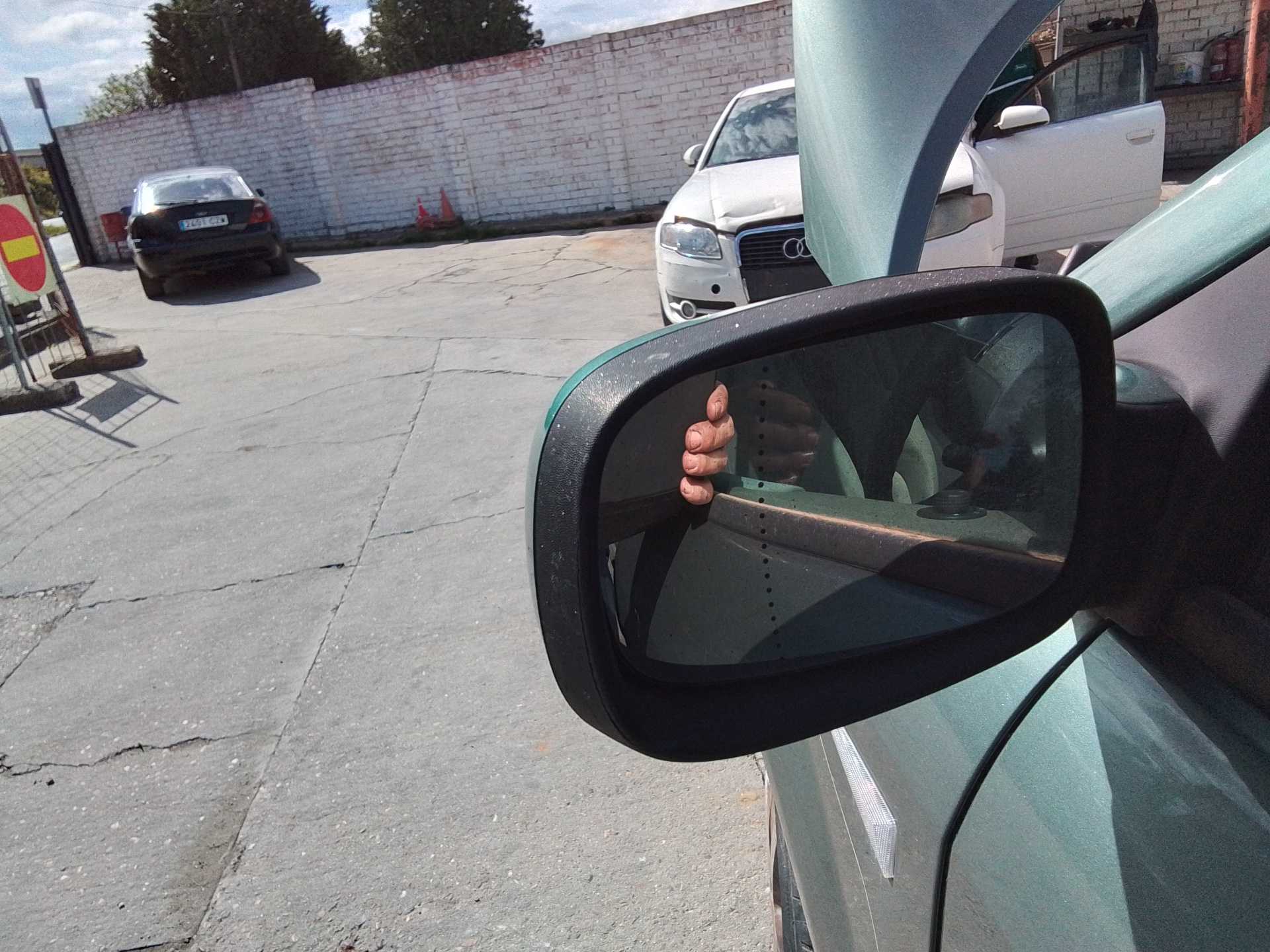 Recambio de retrovisor izquierdo para renault scenic ii authentique referencia OEM IAM   