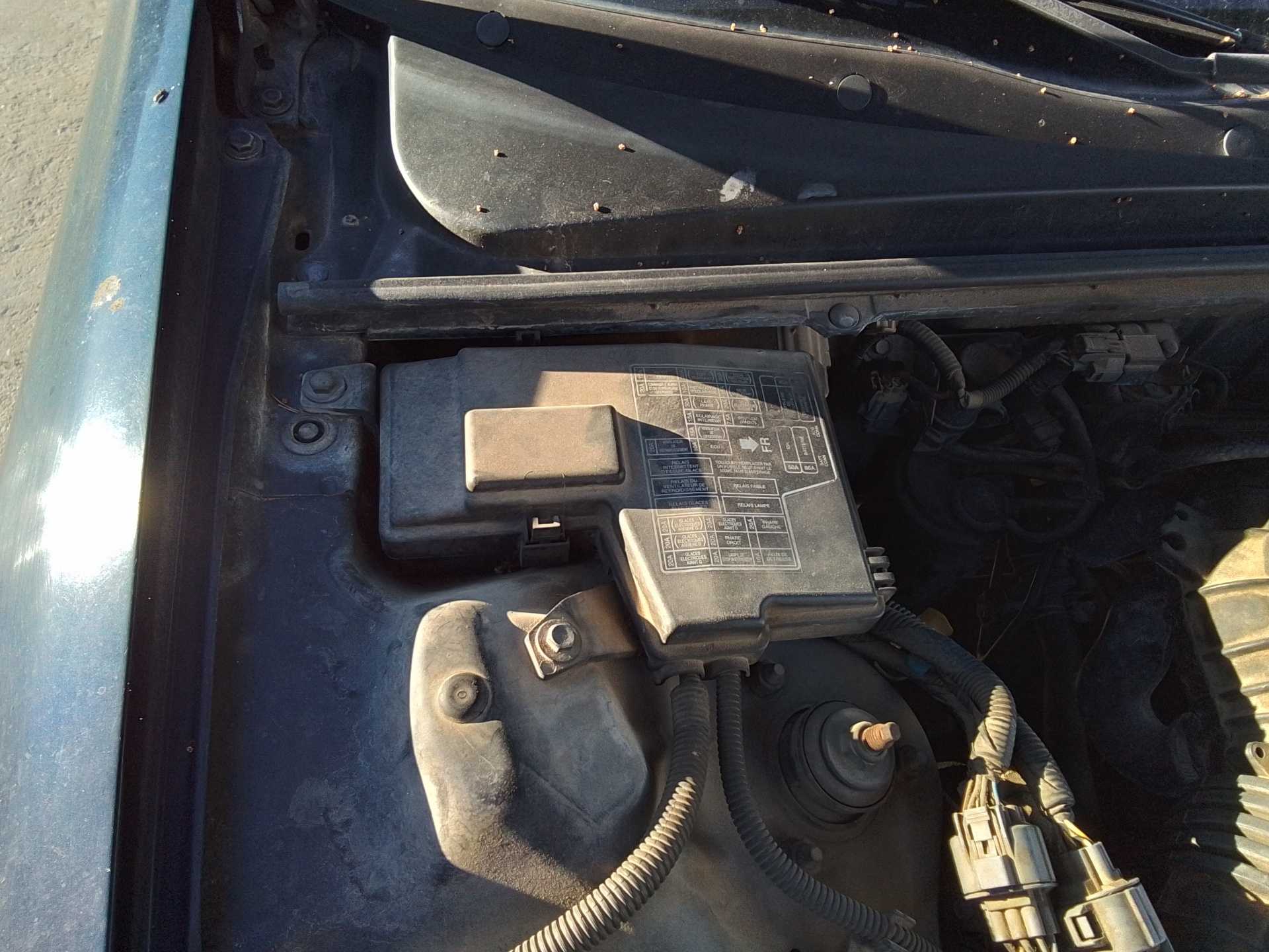 Recambio de caja reles / fusibles para mg serie 600 (rh) 618 i referencia OEM IAM   