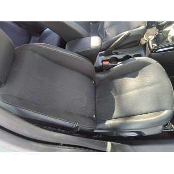ASIENTO DELANTERO DERECHO 