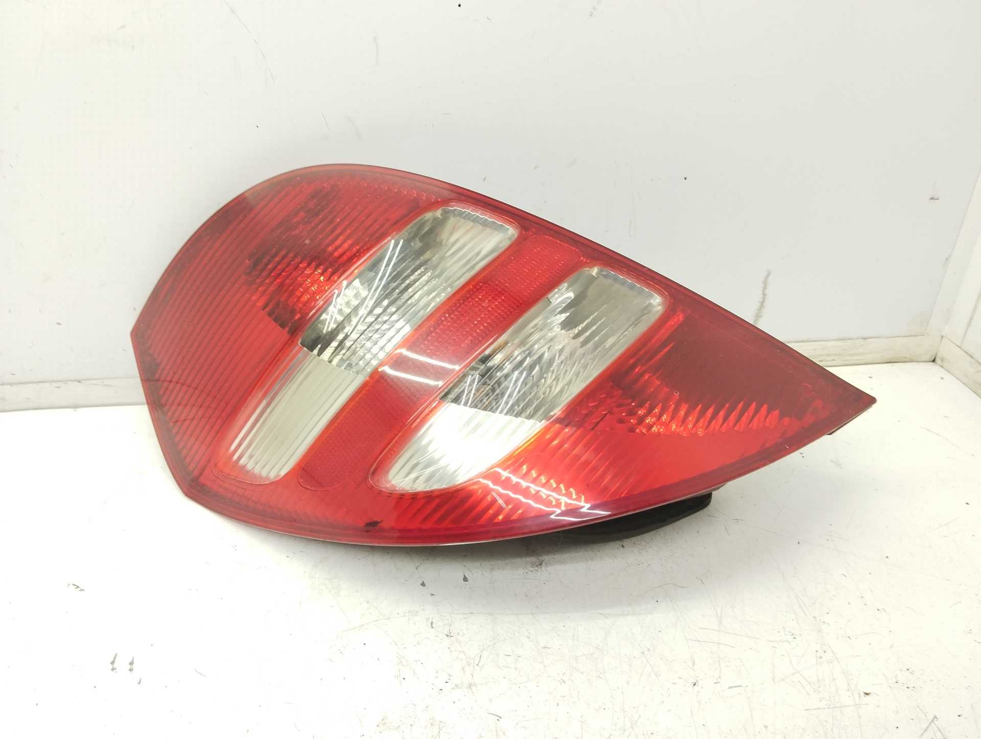 Recambio de piloto trasero izquierdo para mercedes-benz clase a (w169) a 160 cdi a-edition referencia OEM IAM A169820036  