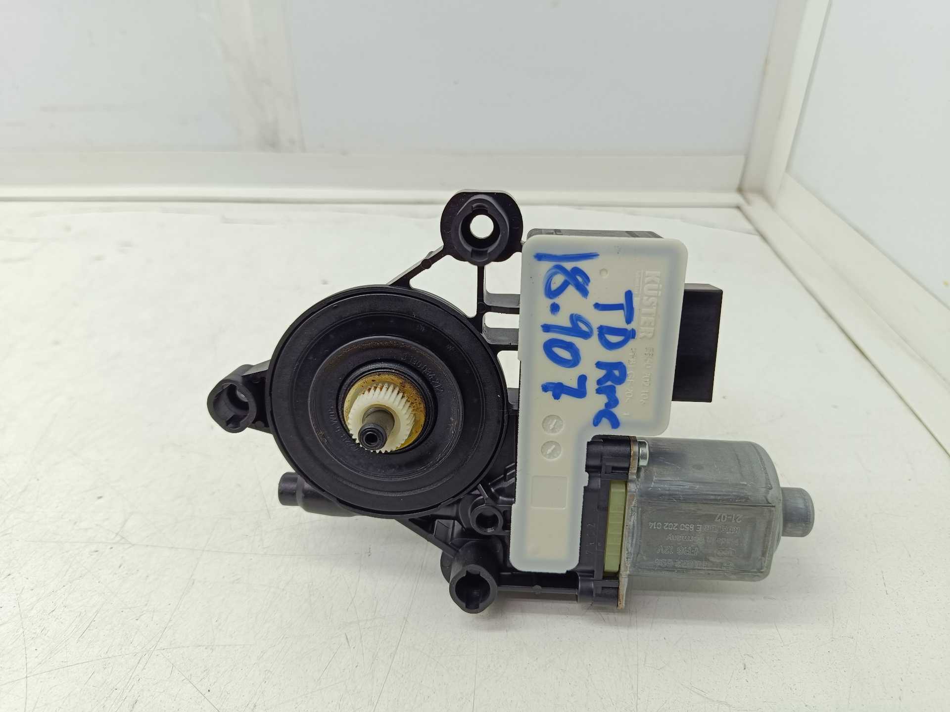 Recambio de motor elevalunas trasero derecho para volkswagen t-roc (d11) basis referencia OEM IAM 5QP959408D 0130822694 E8502020