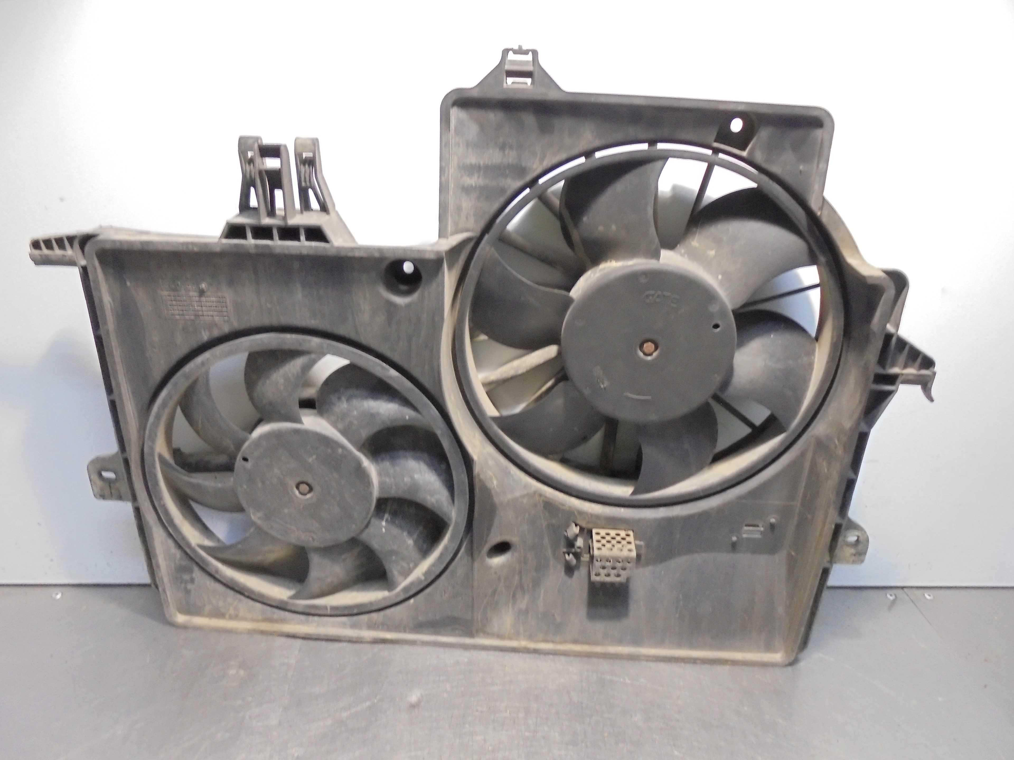 Recambio de electroventilador para opel meriva cosmo referencia OEM IAM 52401246 GATE 