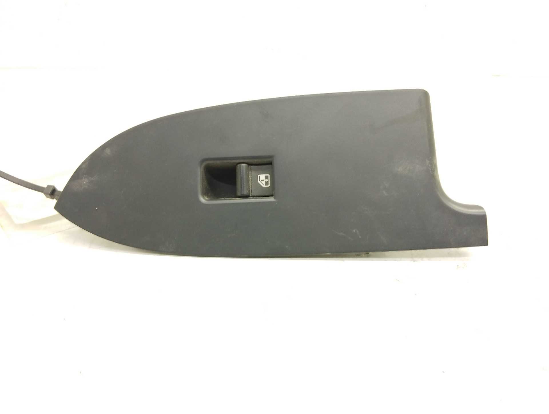 Recambio de mando elevalunas delantero derecho para alfa romeo giulietta (191) distinctive referencia OEM IAM 156094784  