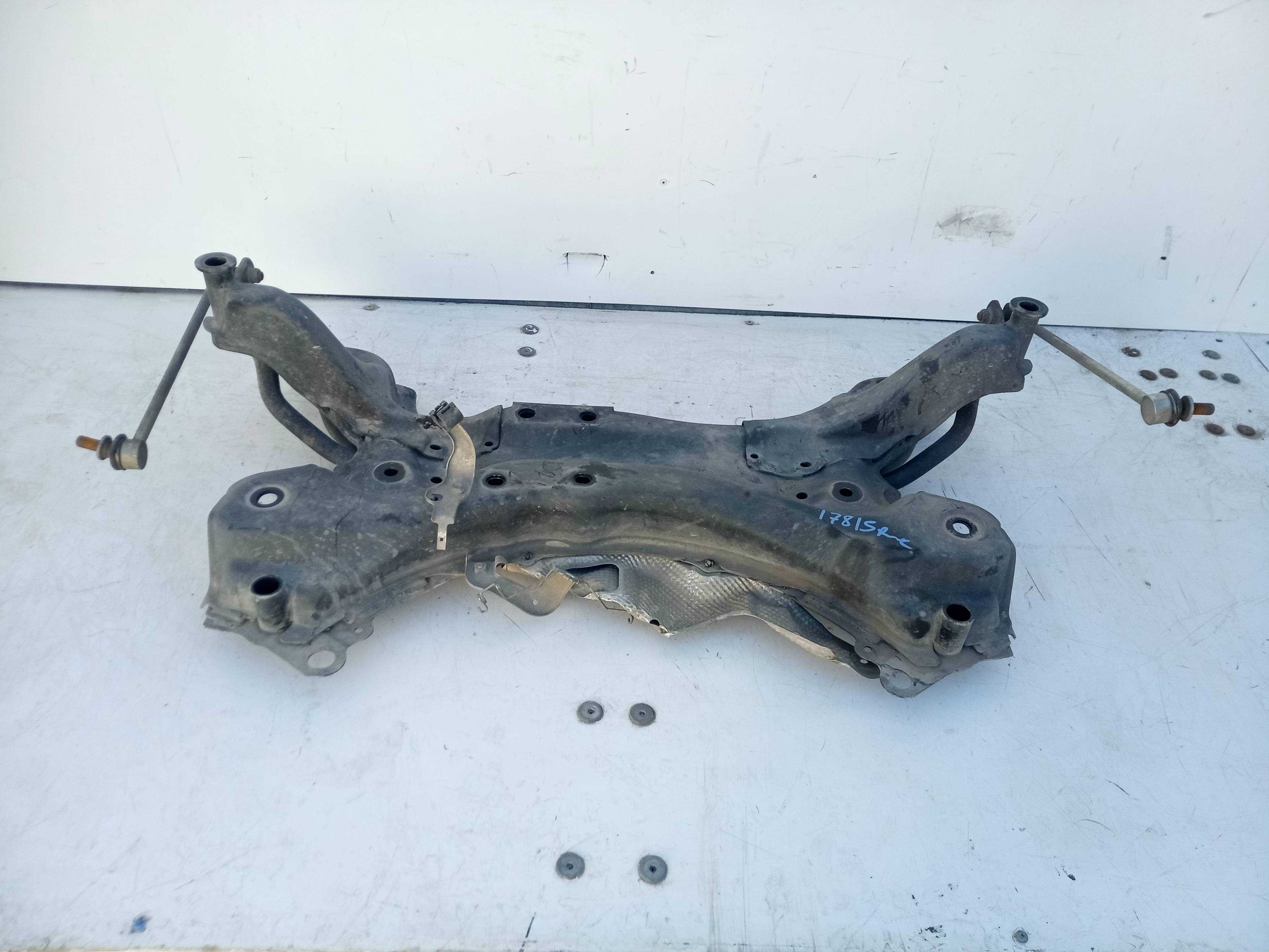 Recambio de cuna motor para toyota auris 1.8 16v (híbrido) referencia OEM IAM   