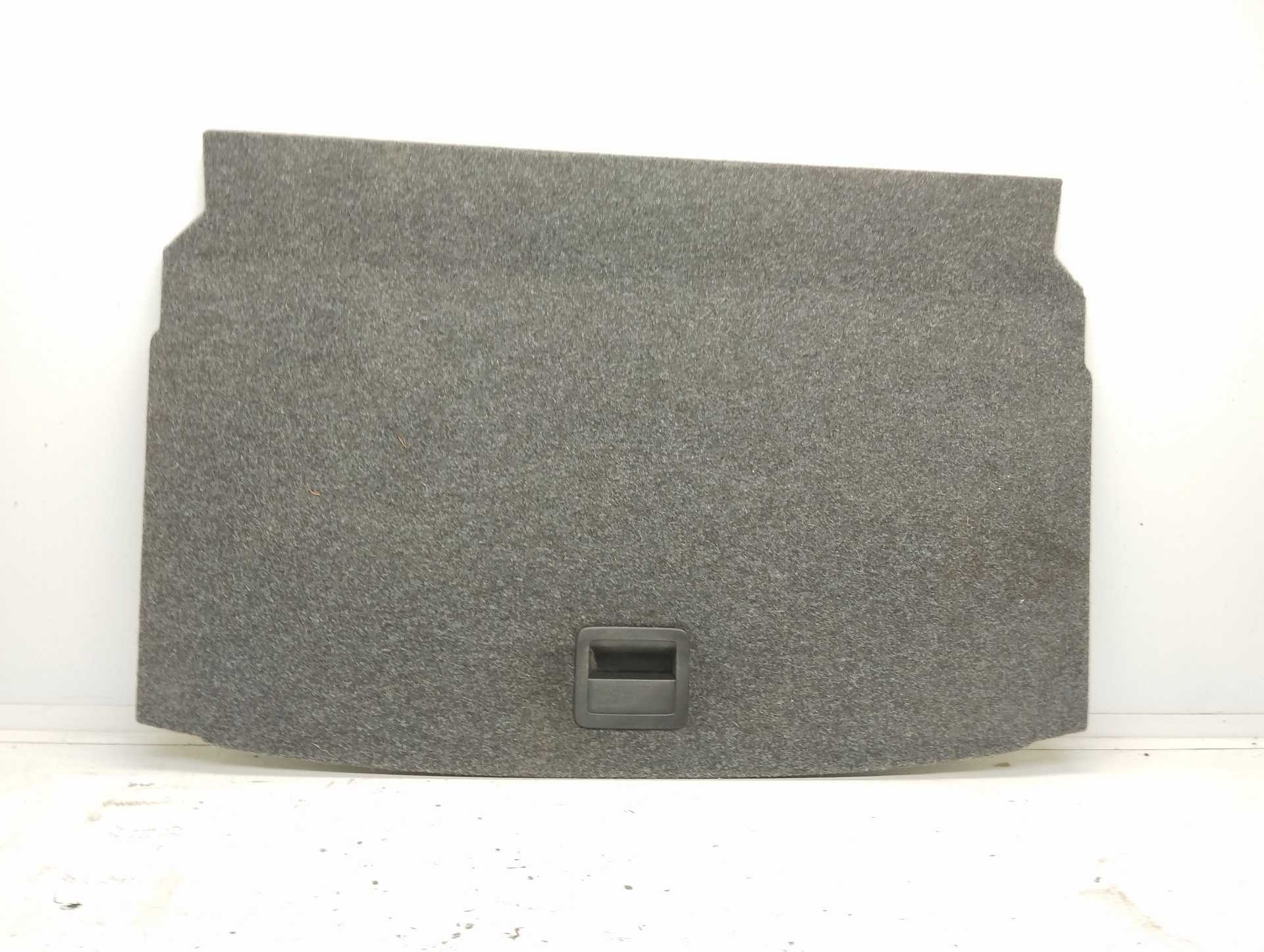 Recambio de moqueta piso maletero para volkswagen polo 1.0 tsi referencia OEM IAM 2G6858855  
