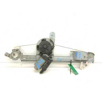 ELEVALUNAS TRASERO DERECHO 400750G 8200636810 