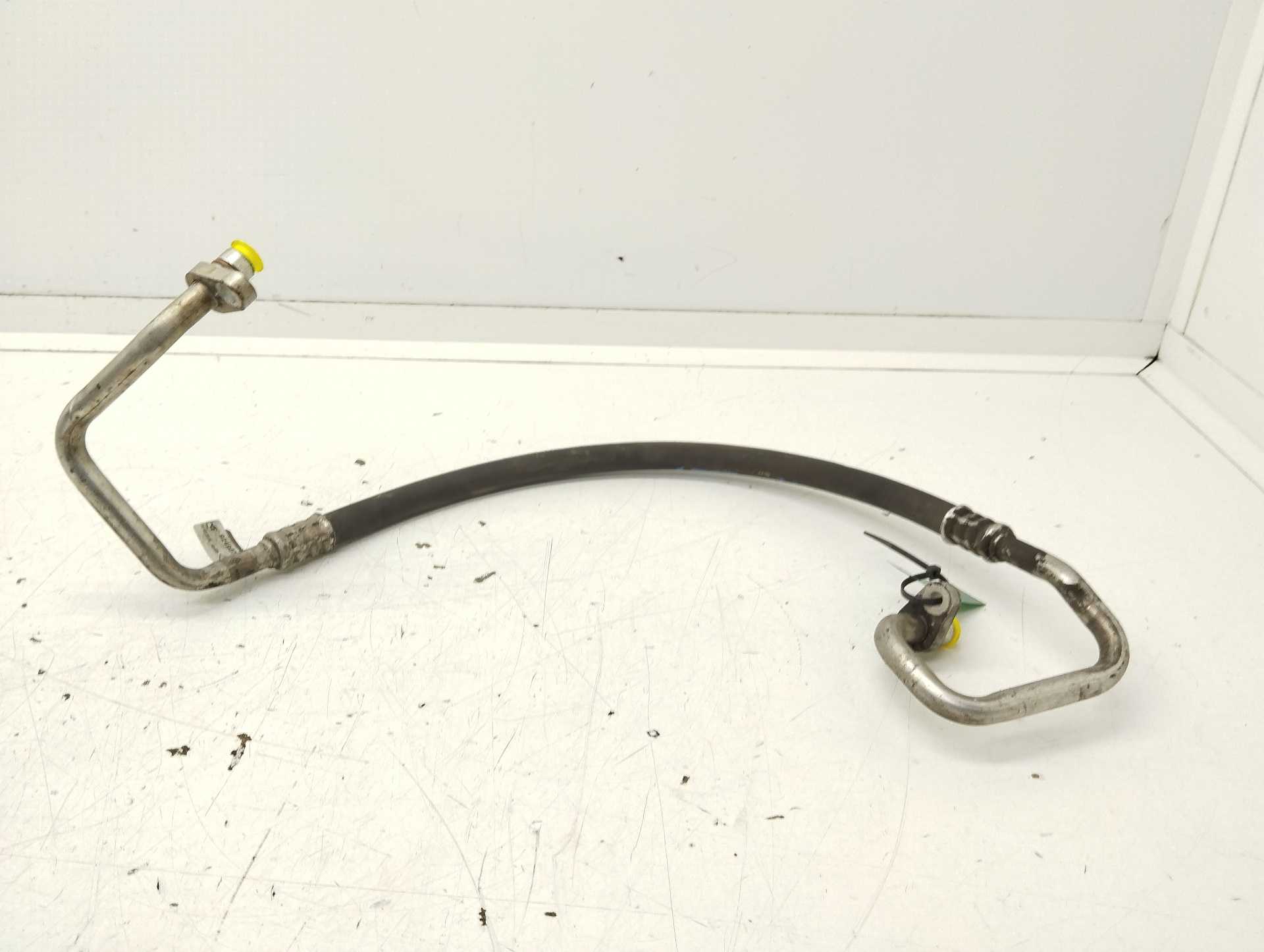 Recambio de tubos aire acondicionado para renault clio iv zen referencia OEM IAM 924907519R  