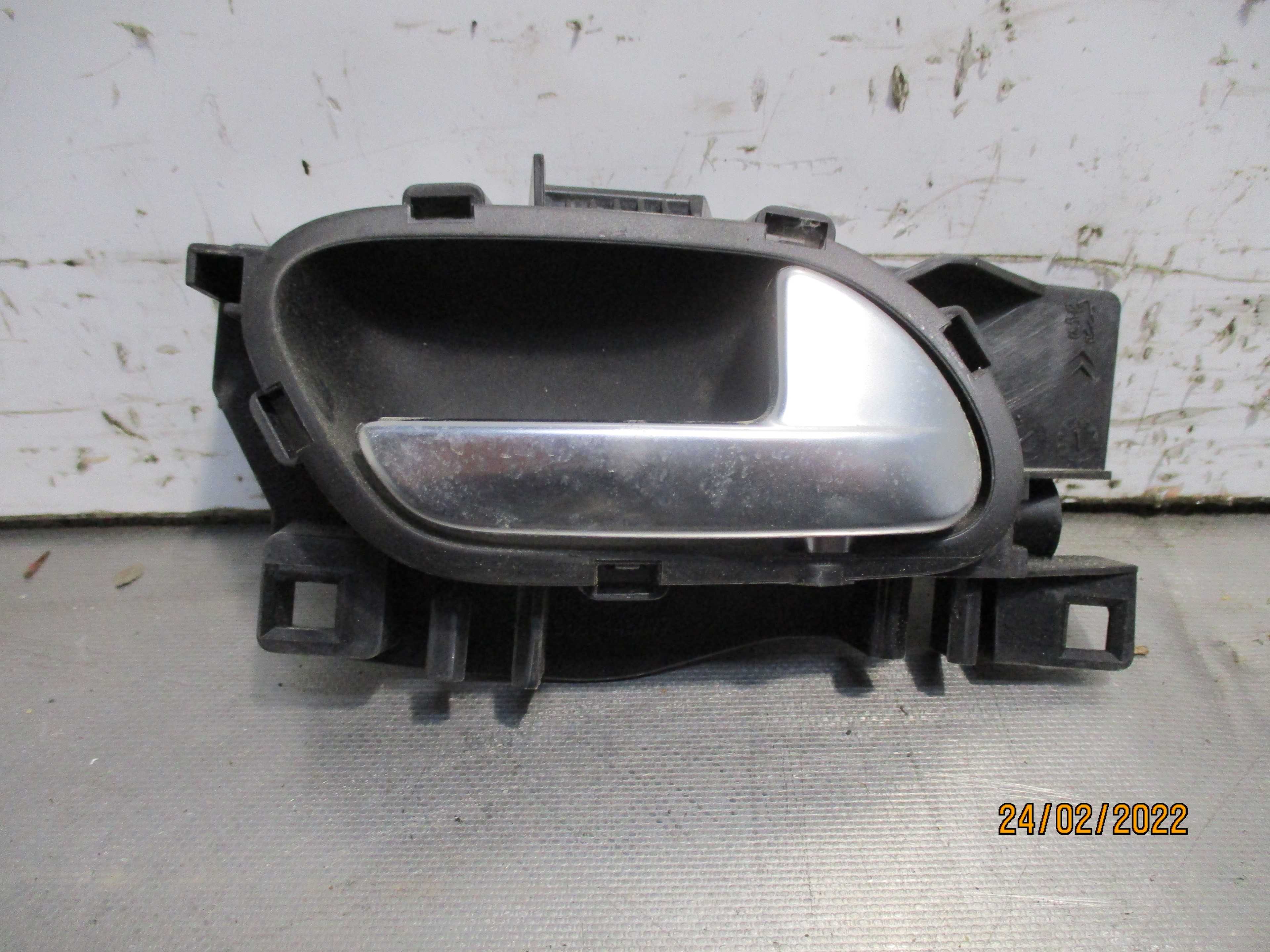Recambio de maneta interior trasera derecha para citroën c3 collection referencia OEM IAM 9683446577 9683446077 1904002