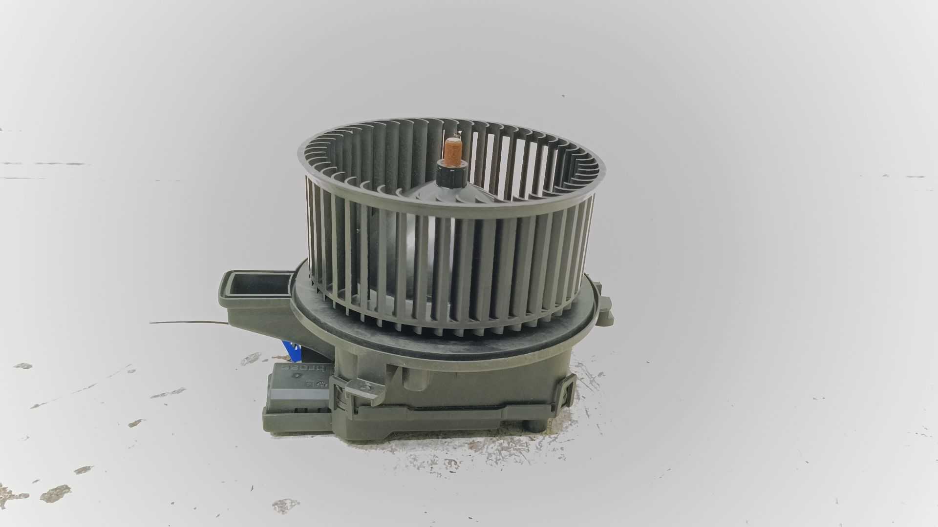 Recambio de motor calefaccion para audi a4 berlina (8w2) básico referencia OEM IAM 4M1820021A C24245106 0001320314
