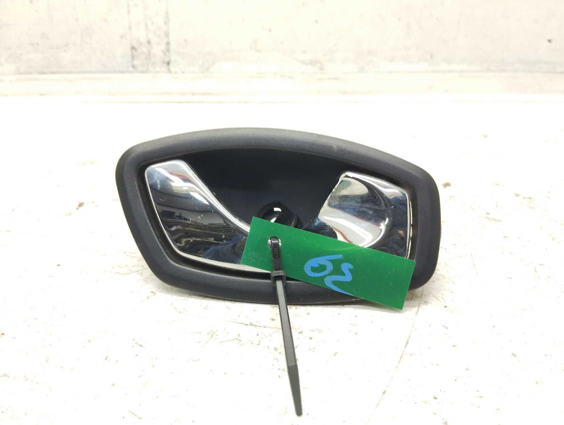 Recambio de maneta interior trasera derecha para renault clio iv 1.5 dci referencia OEM IAM 826720001R  