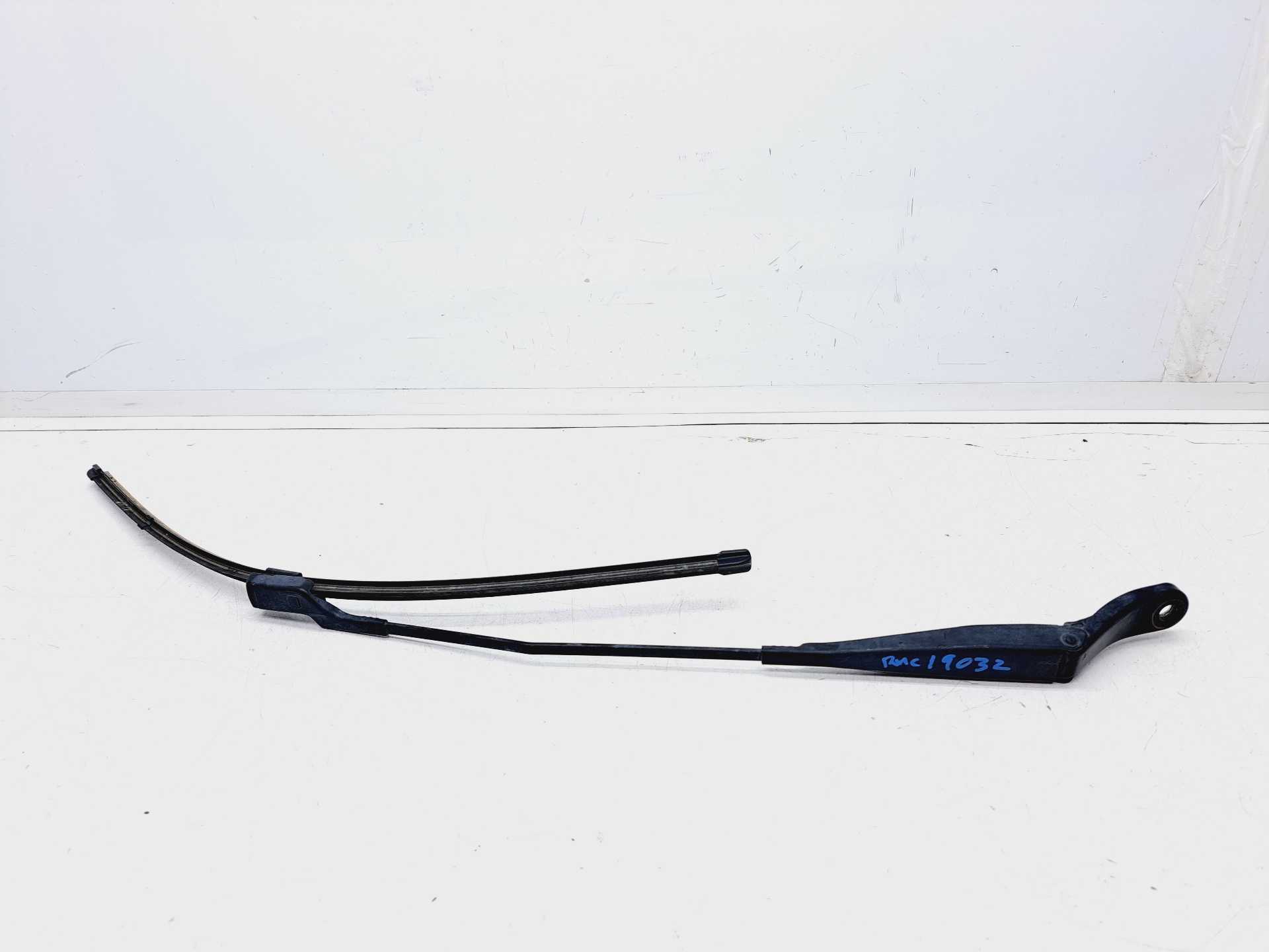 Recambio de brazo limpia delantero izquierdo para citroën berlingo station wagon sx multispace referencia OEM IAM 9682974380  
