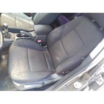ASIENTO DELANTERO IZQUIERDO 