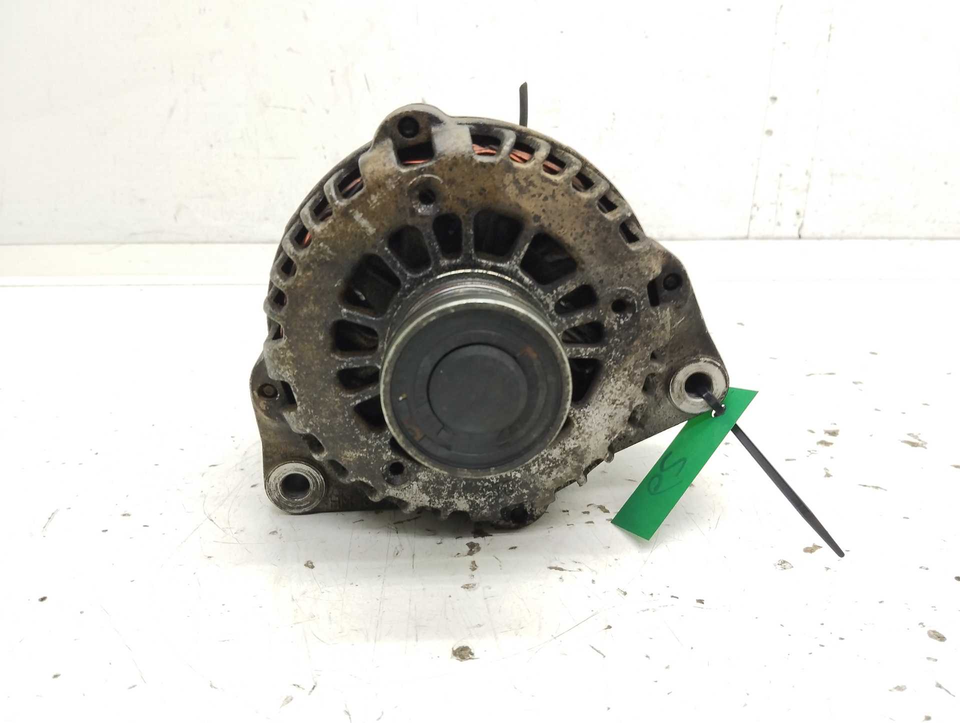 Recambio de alternador para ssangyong actyon 200 xdi referencia OEM IAM A6641540102  