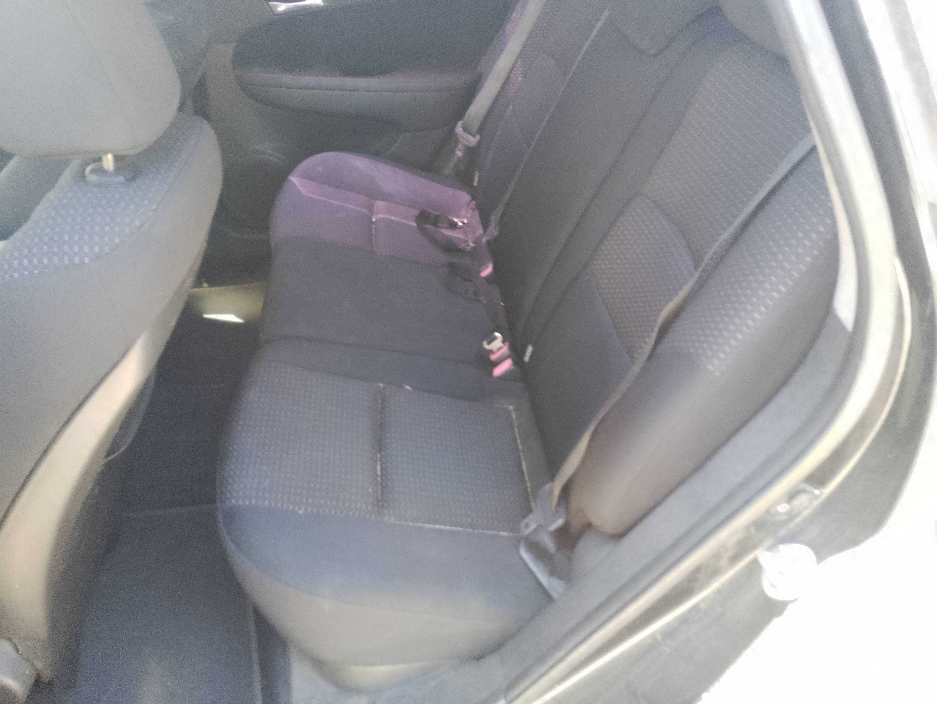 Recambio de asientos traseros para hyundai i30 classic referencia OEM IAM   