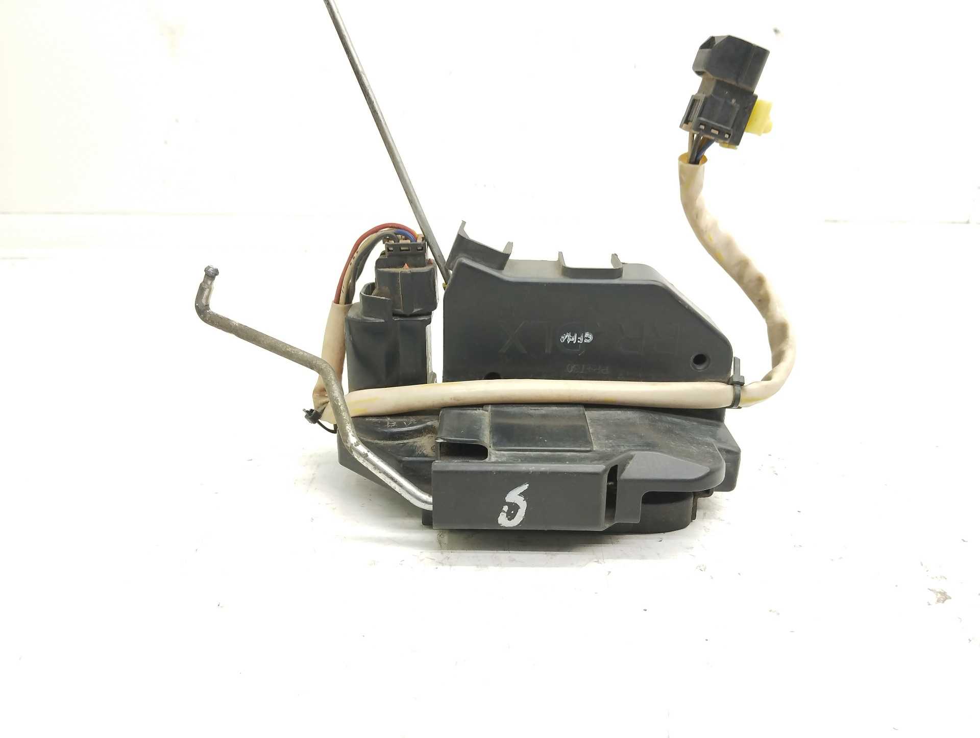 Recambio de cerradura puerta trasera derecha para hyundai getz (tb) 1.1 básico referencia OEM IAM 814201C020  