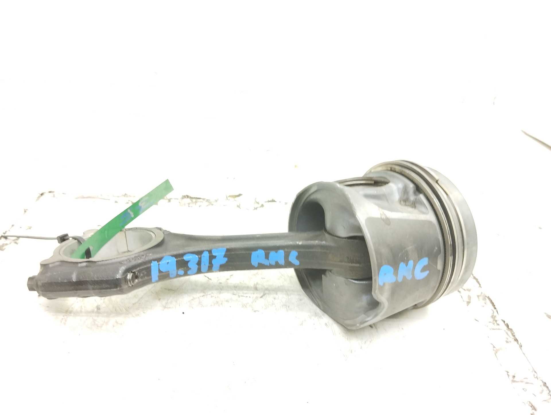 Recambio de piston para mercedes-benz clase a (w169) a 160 cdi a-edition referencia OEM IAM 0830923  