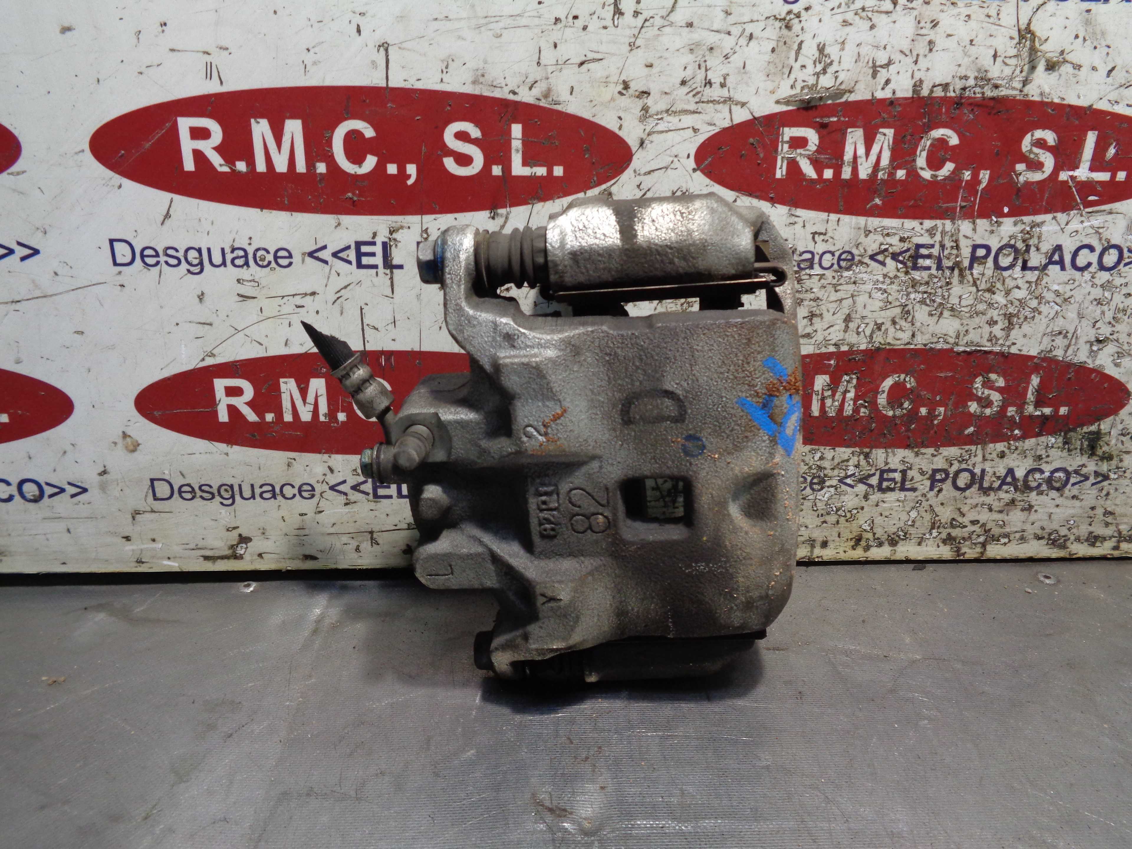 Recambio de pinza de freno delantera izquierda para nissan juke (f15) acenta referencia OEM IAM 41011EN00B  
