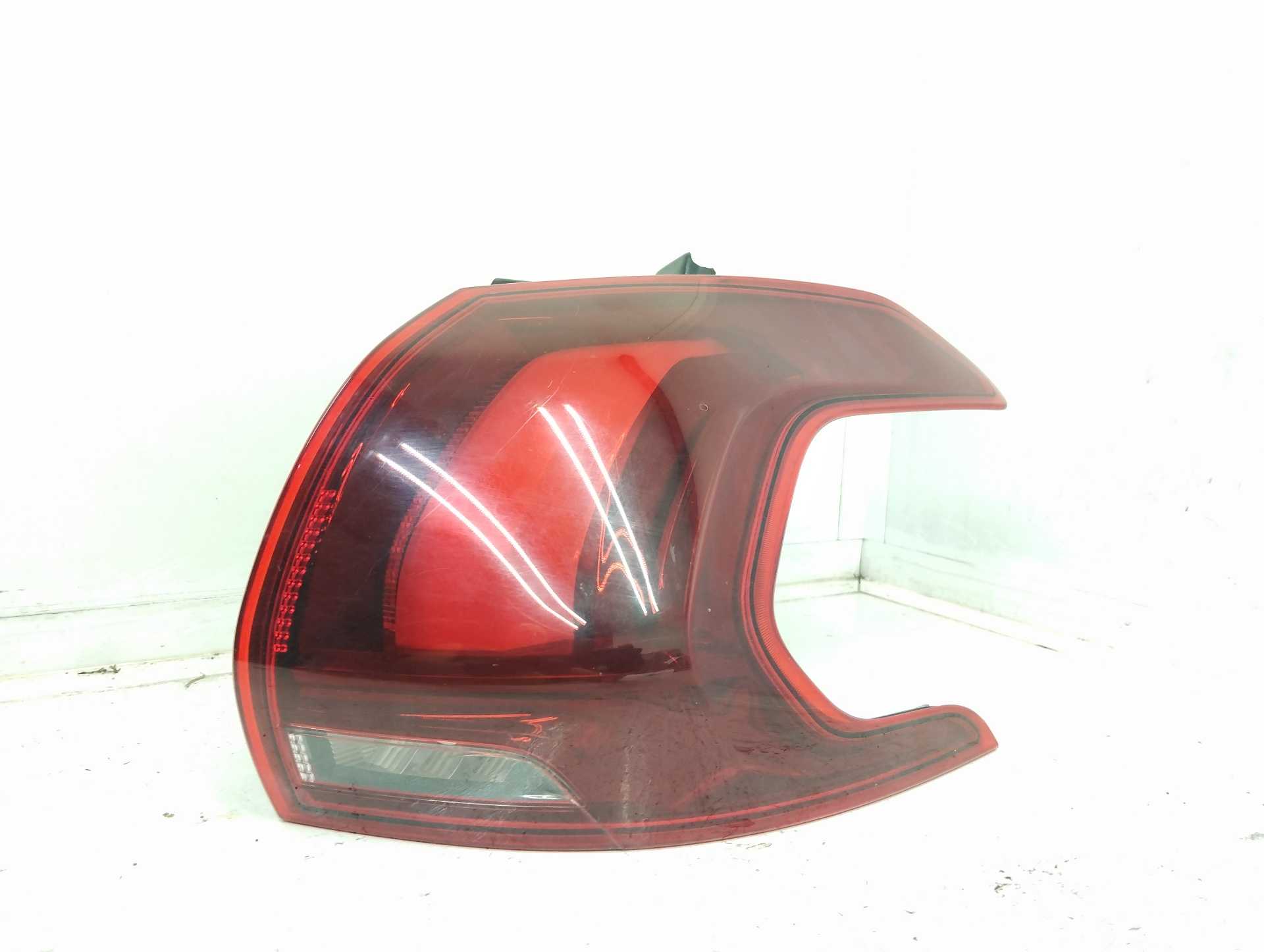 Recambio de piloto trasero derecho para peugeot 2008 (--.2013) active referencia OEM IAM 9814745980  
