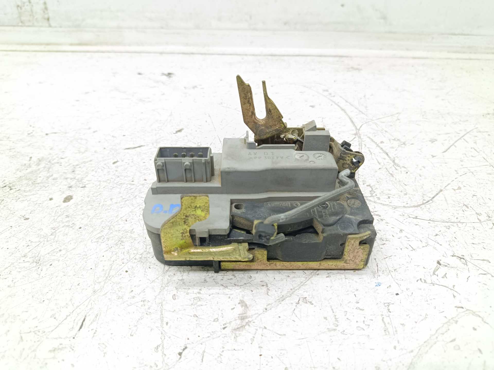 Recambio de cerradura puerta delantera izquierda para citroën xsara berlina 1.6 image referencia OEM IAM   